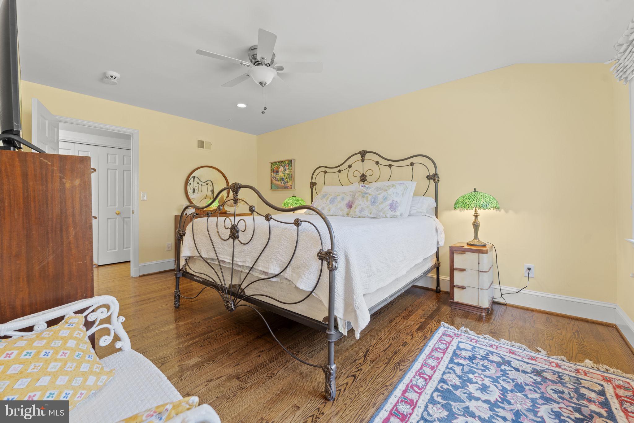 POTOMAC FALLS - Residential