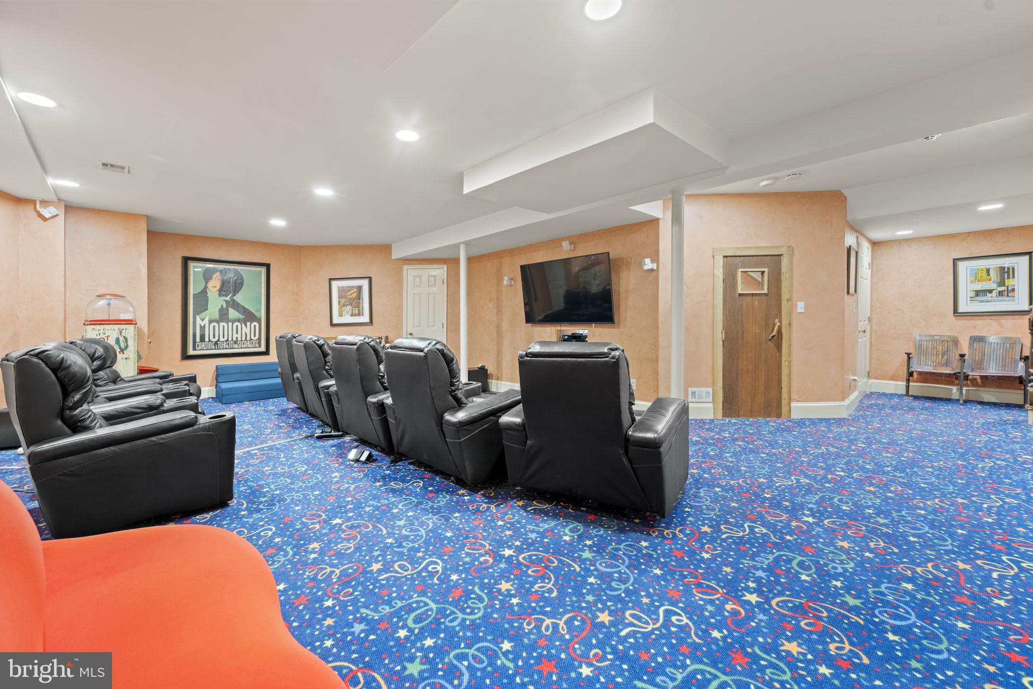 POTOMAC FALLS - Residential