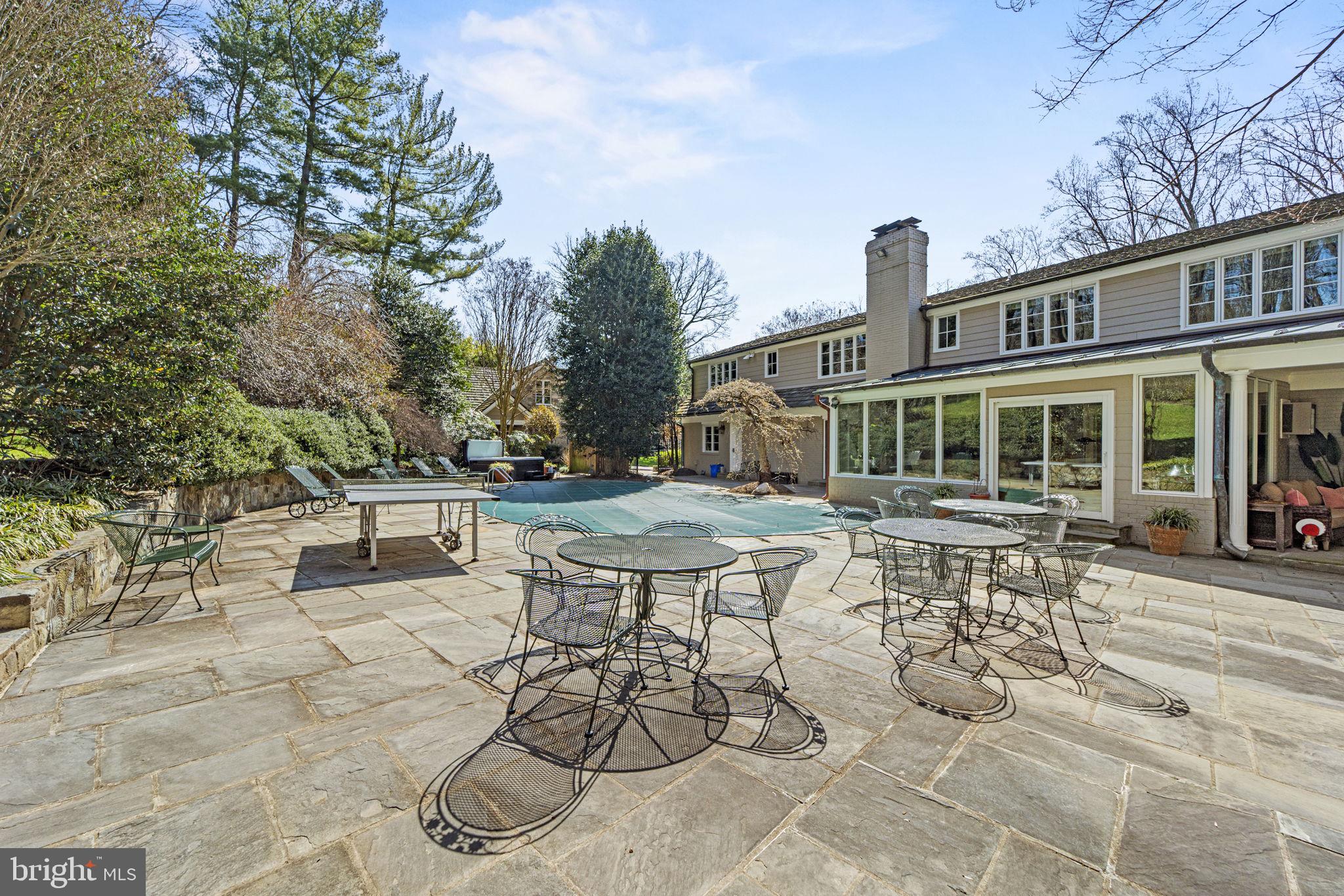 POTOMAC FALLS - Residential