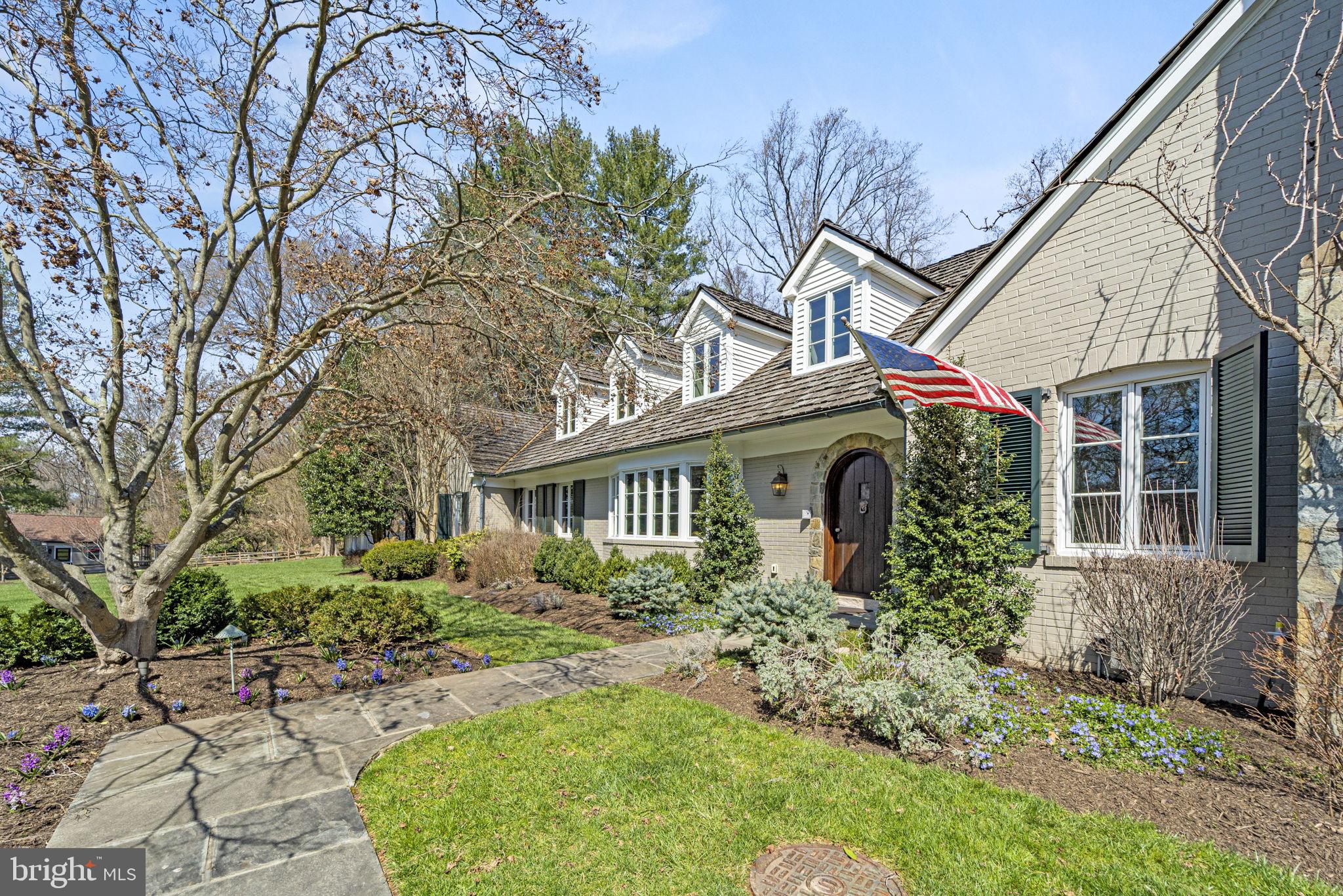 POTOMAC FALLS - Residential