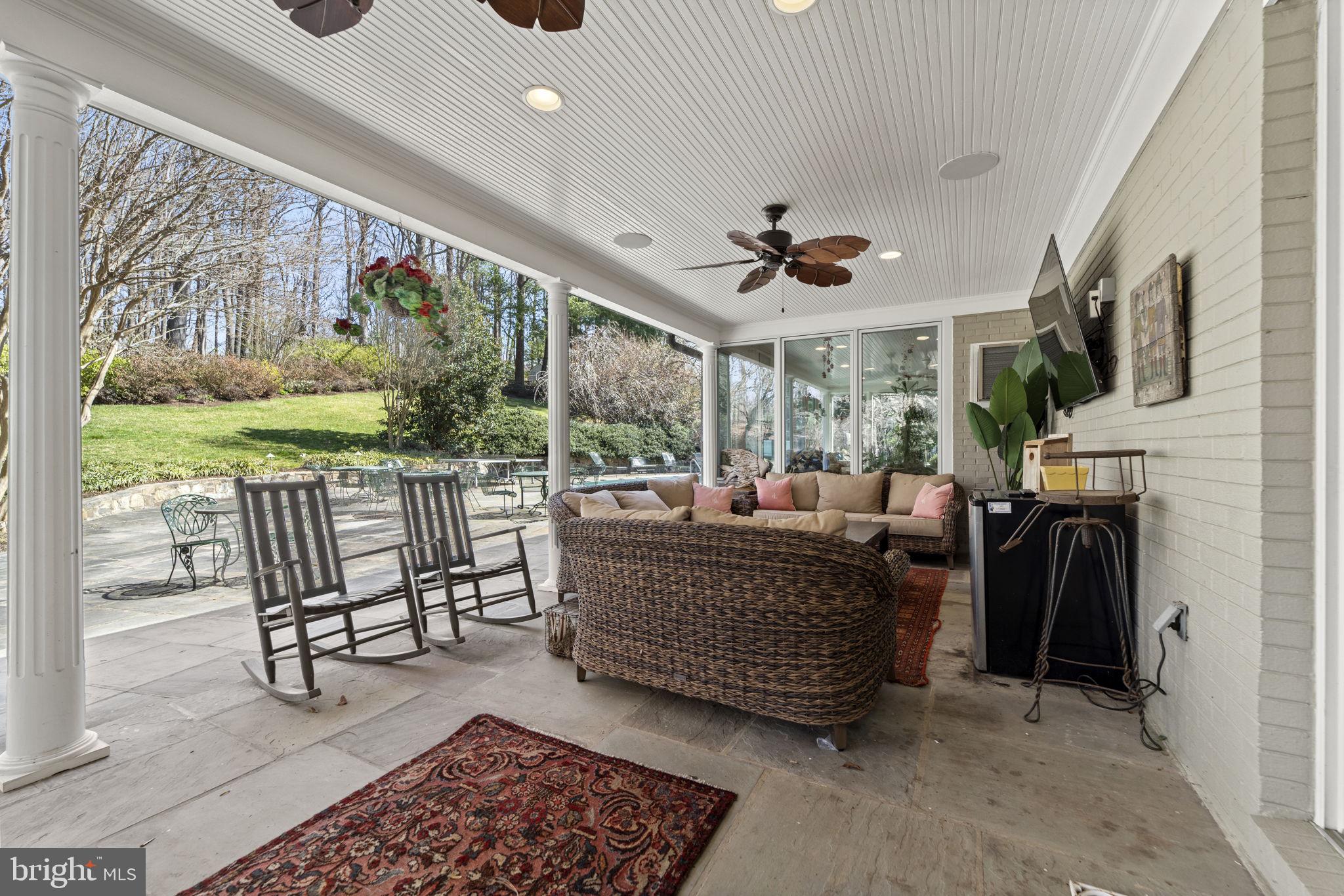 POTOMAC FALLS - Residential