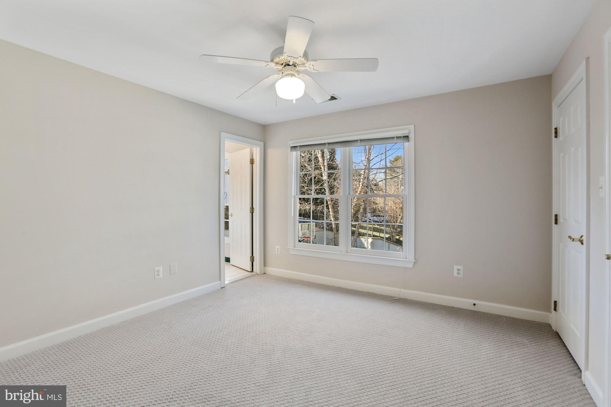 COUNTRY CLUB HILLS - Residential