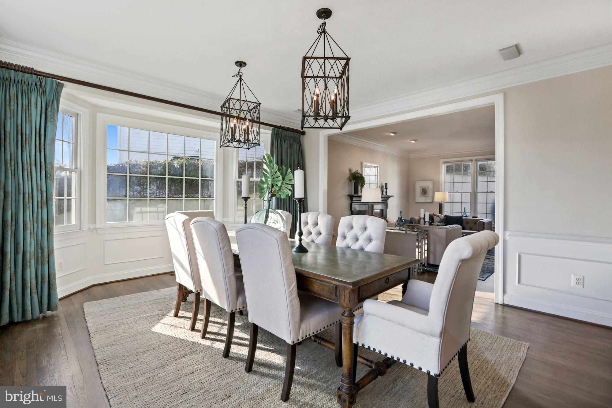 COUNTRY CLUB HILLS - Residential