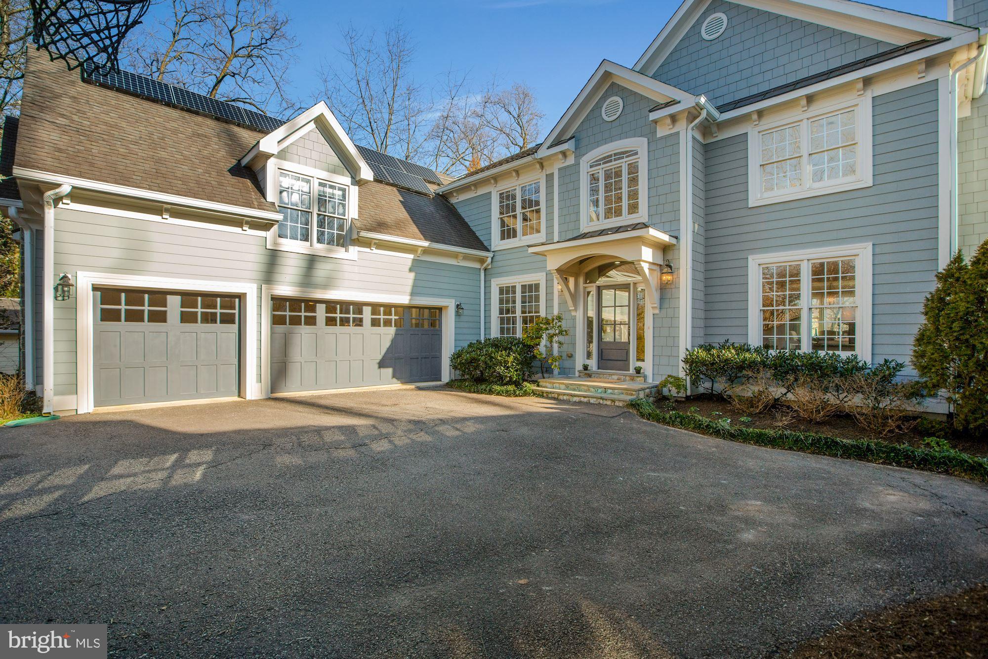 COUNTRY CLUB HILLS - Residential