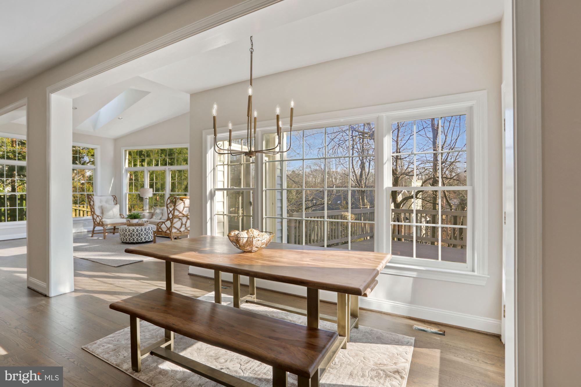 COUNTRY CLUB HILLS - Residential