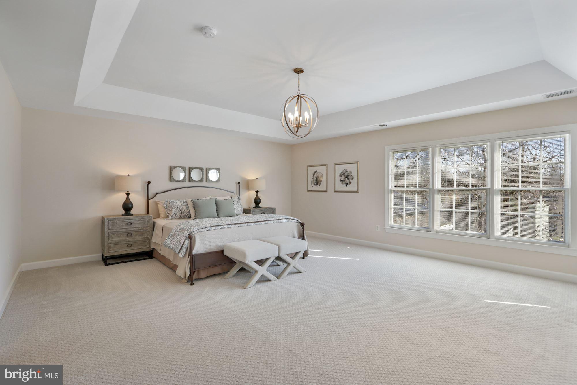 COUNTRY CLUB HILLS - Residential