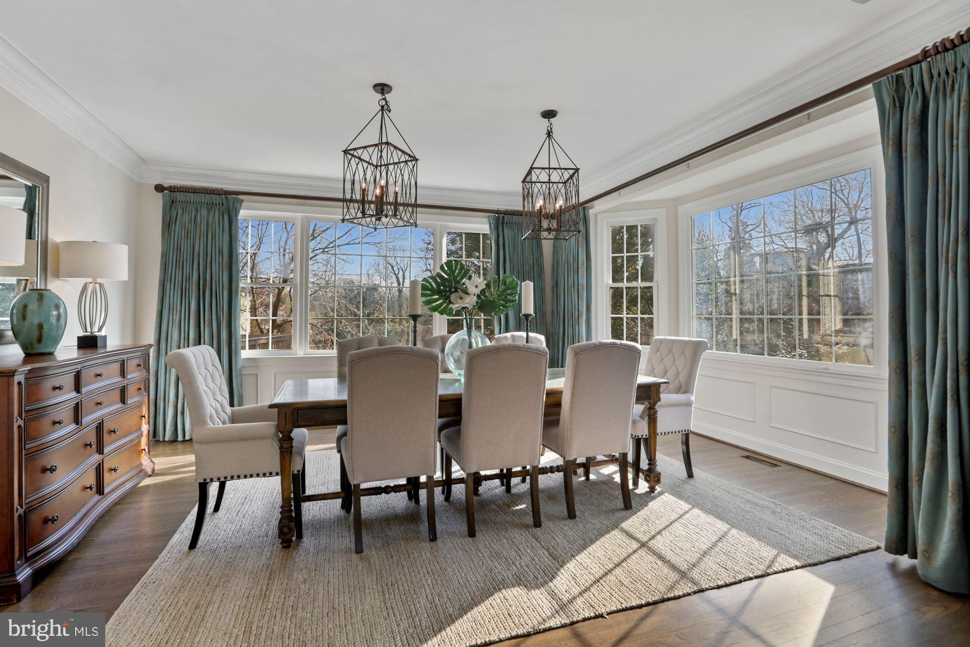 COUNTRY CLUB HILLS - Residential