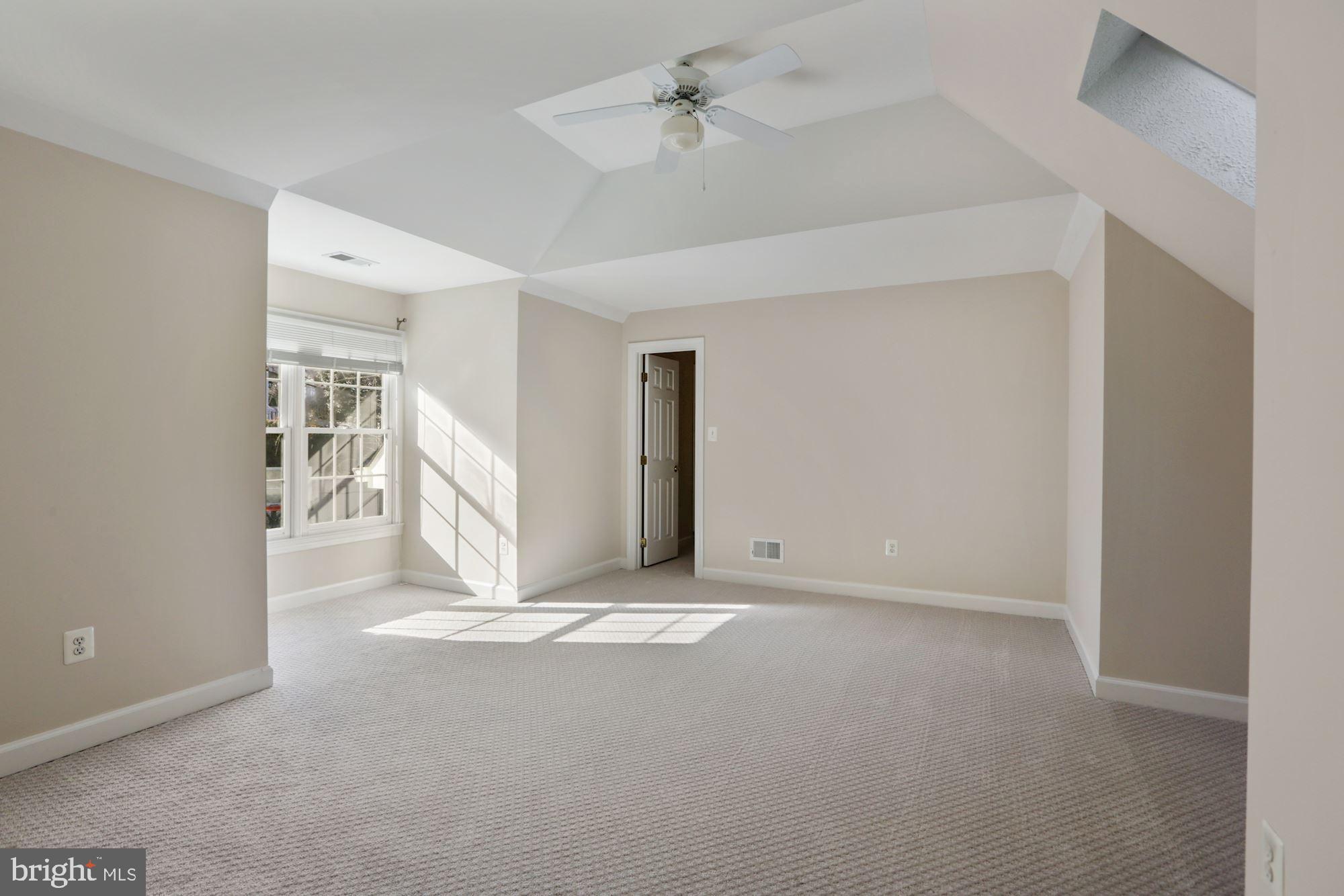 COUNTRY CLUB HILLS - Residential