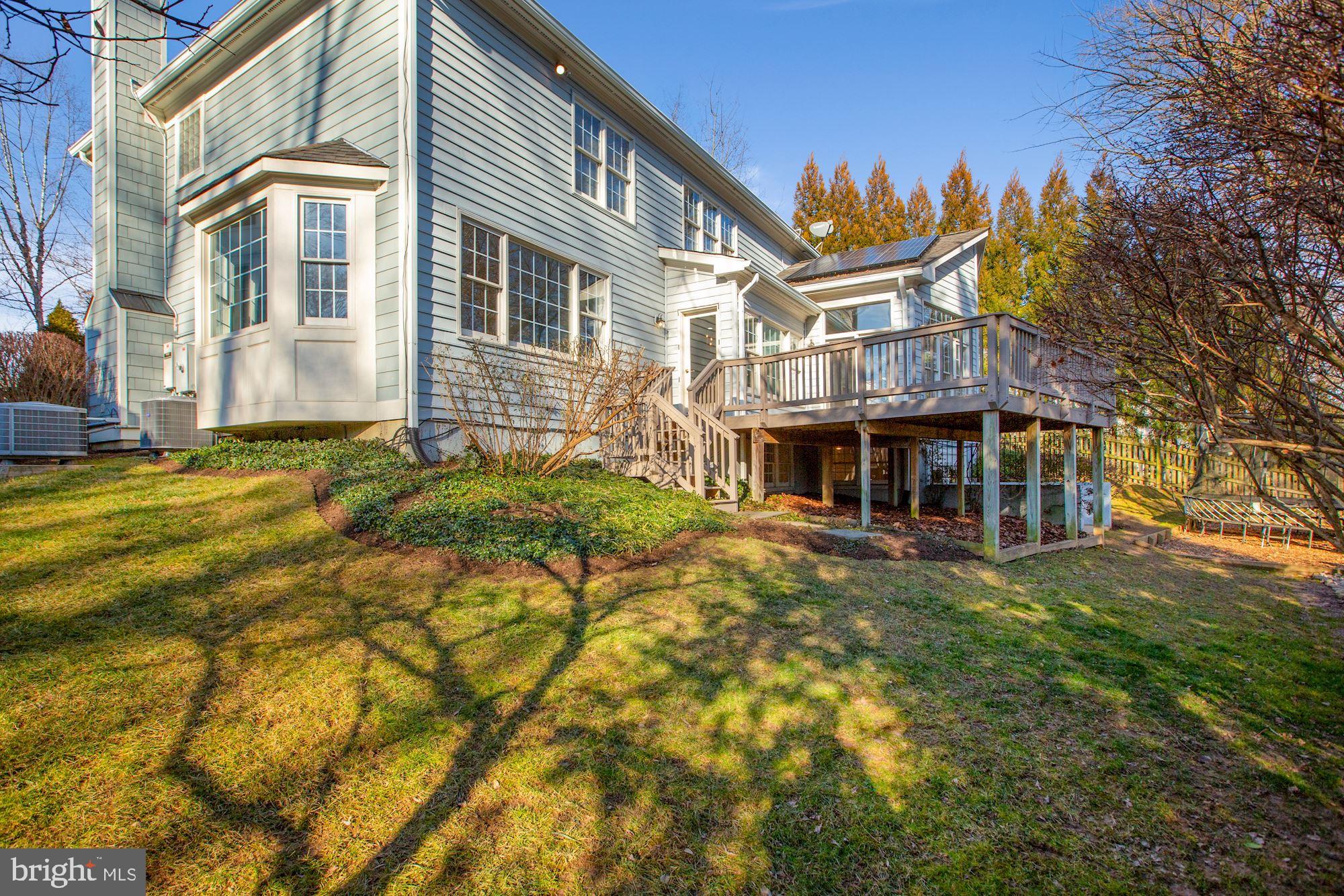 COUNTRY CLUB HILLS - Residential