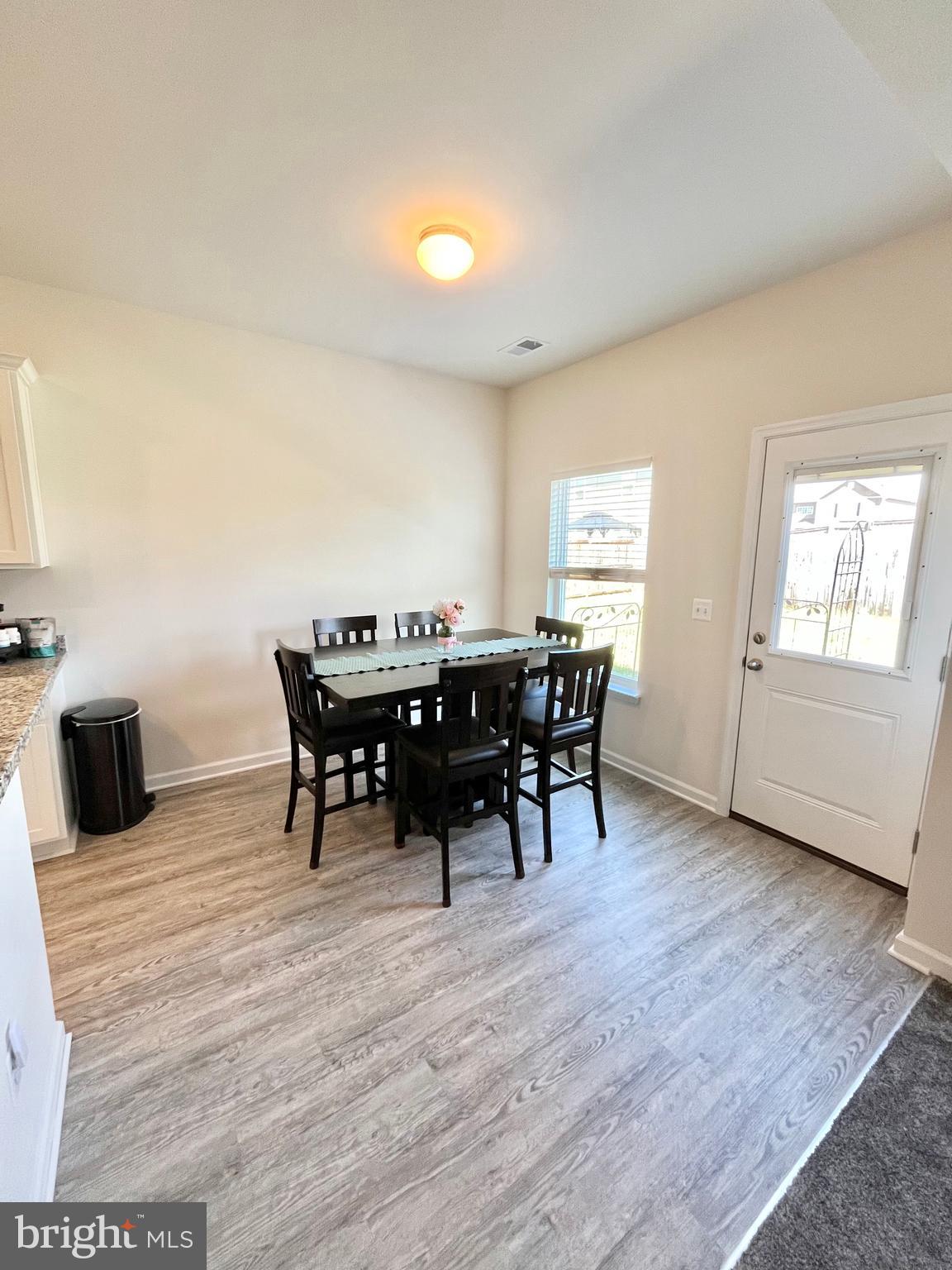 MCGINNIS POINT - Residential