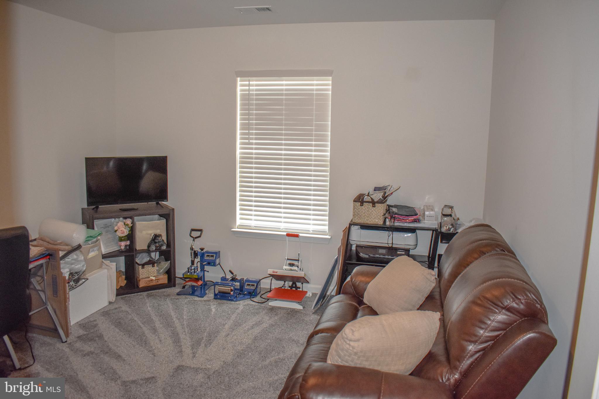 MCGINNIS POINT - Residential