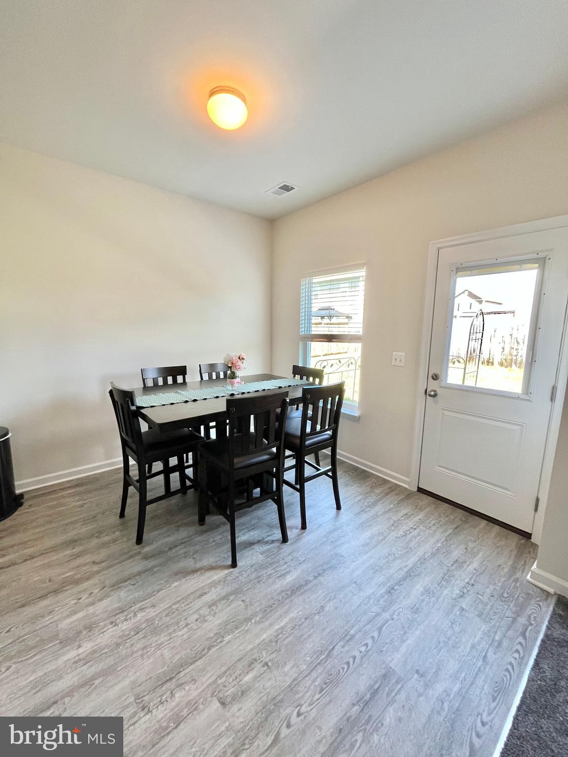 MCGINNIS POINT - Residential