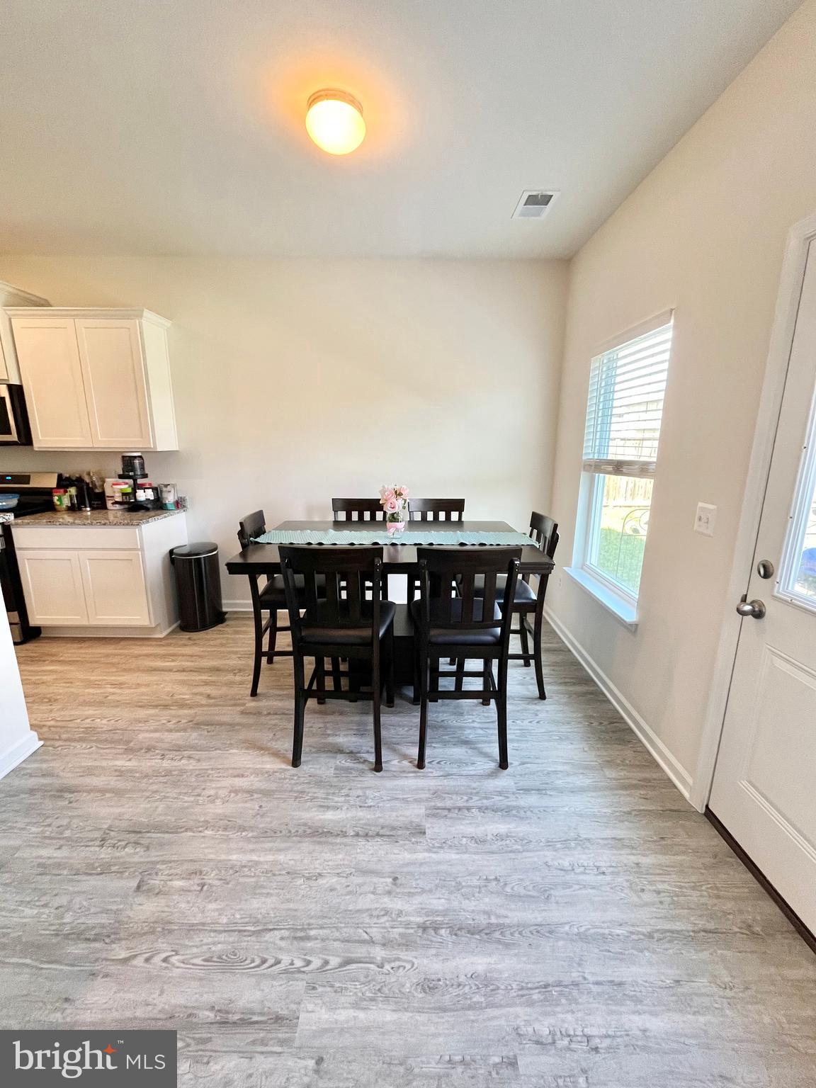 MCGINNIS POINT - Residential