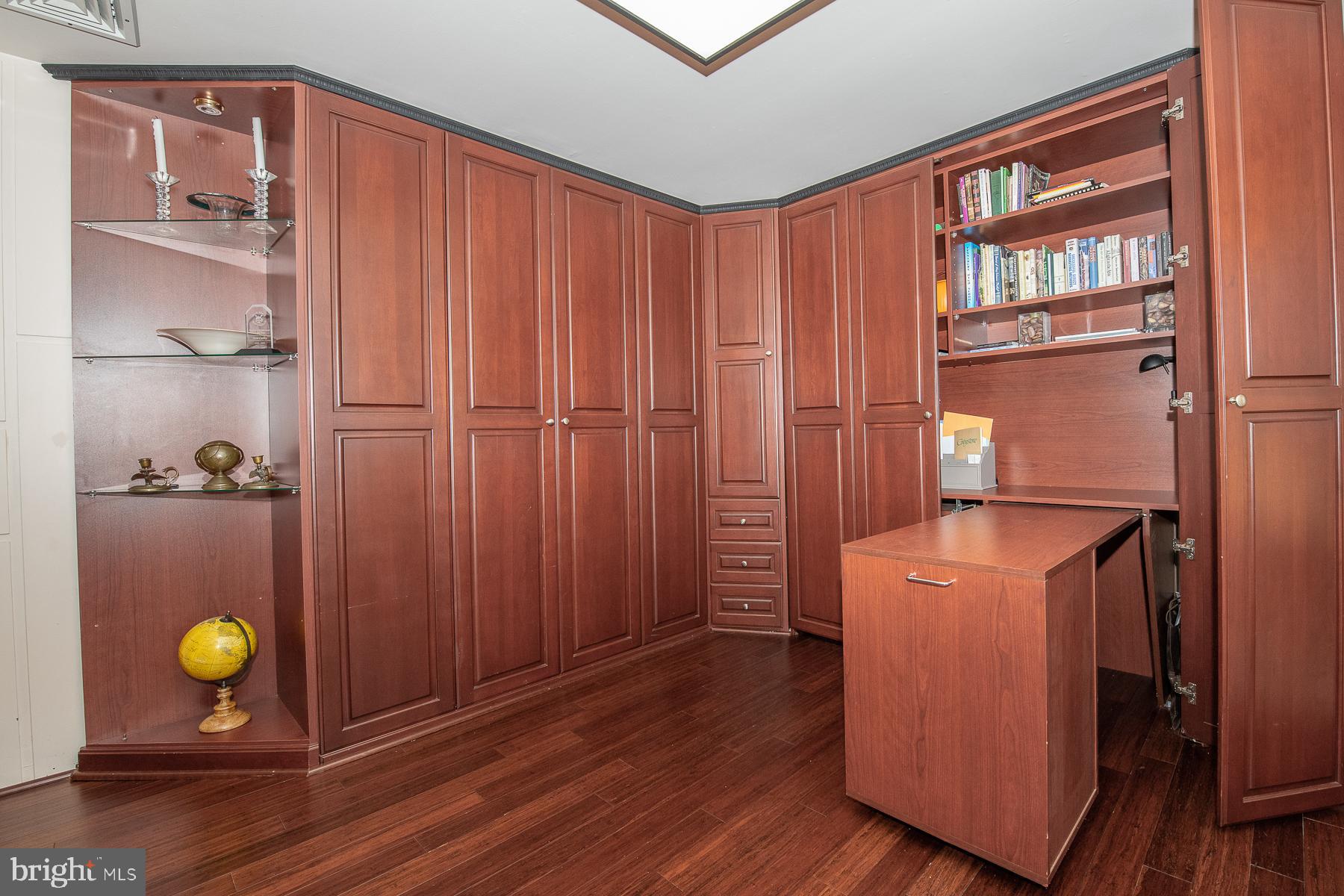ELKINS PARK - Residential