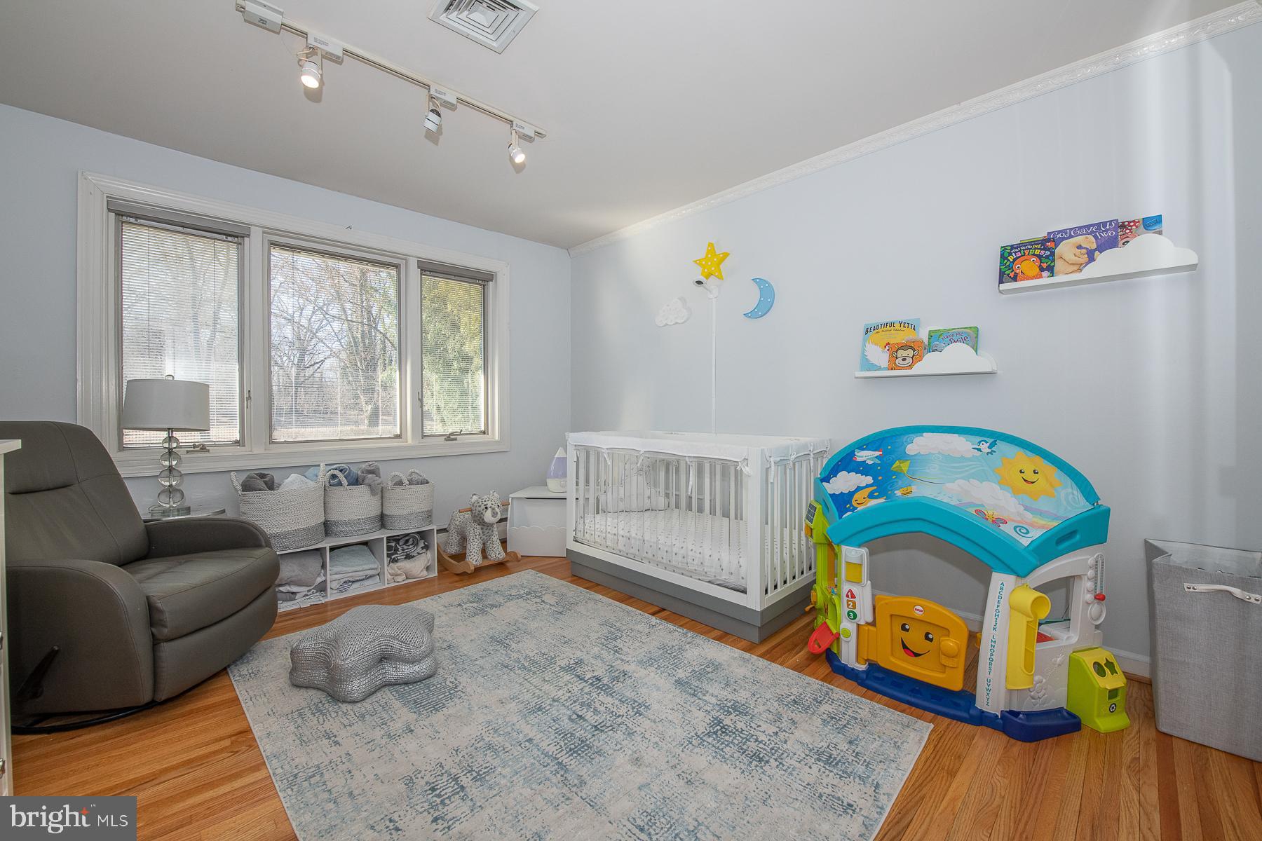 ELKINS PARK - Residential