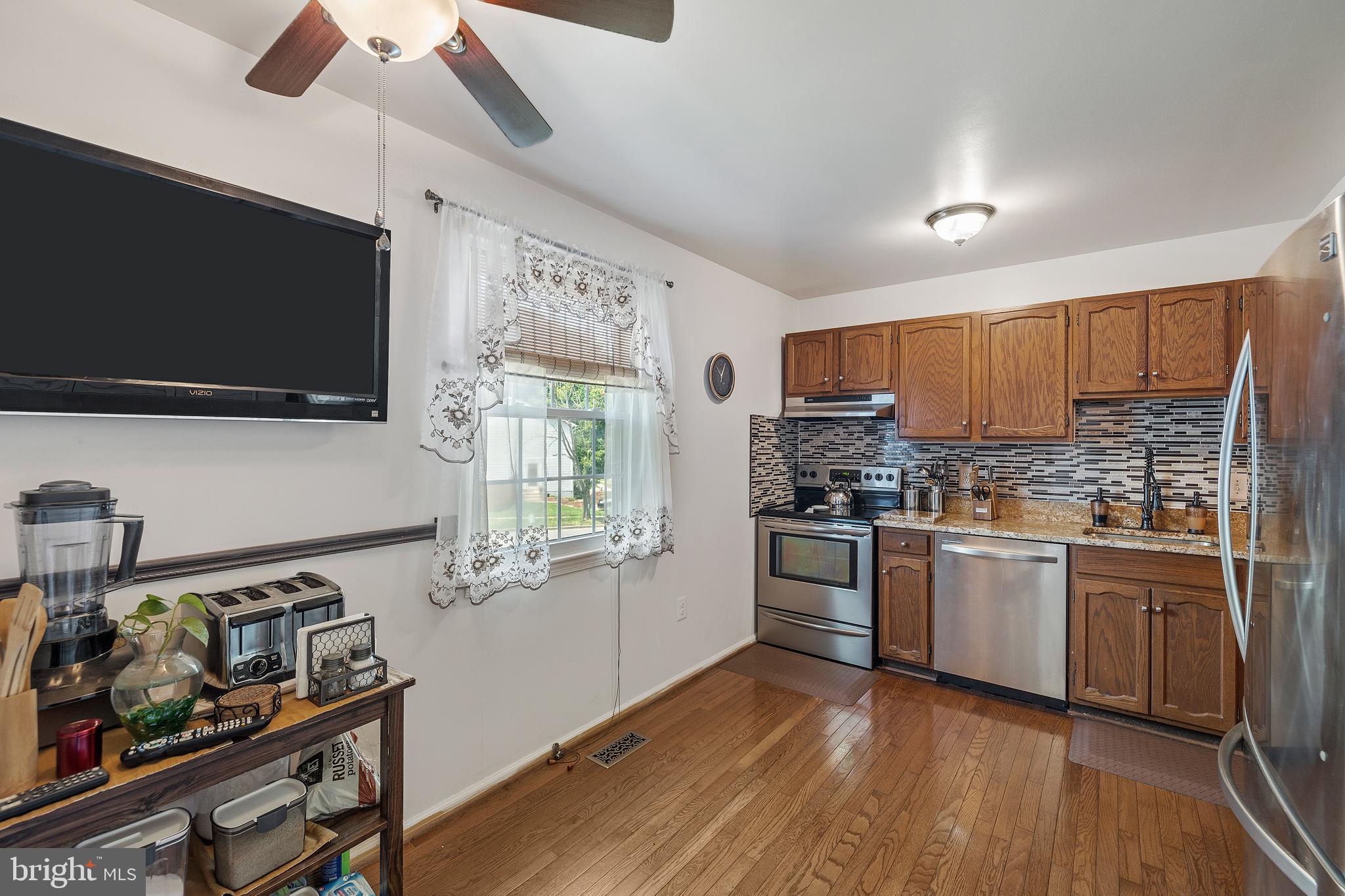 CHESTER GROVE APARTMENTS - Residential