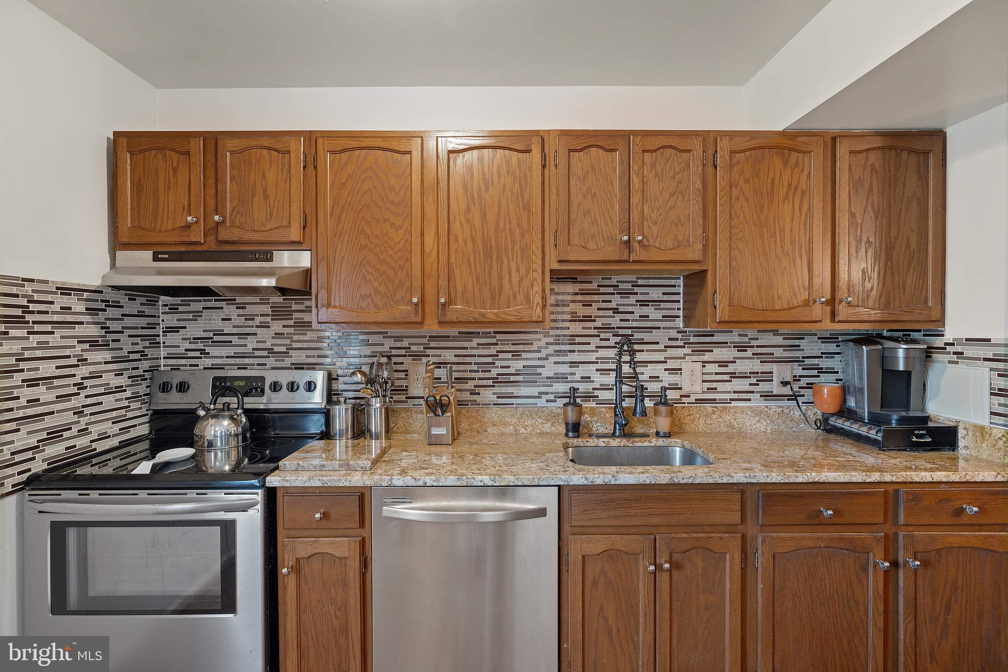 CHESTER GROVE APARTMENTS - Residential