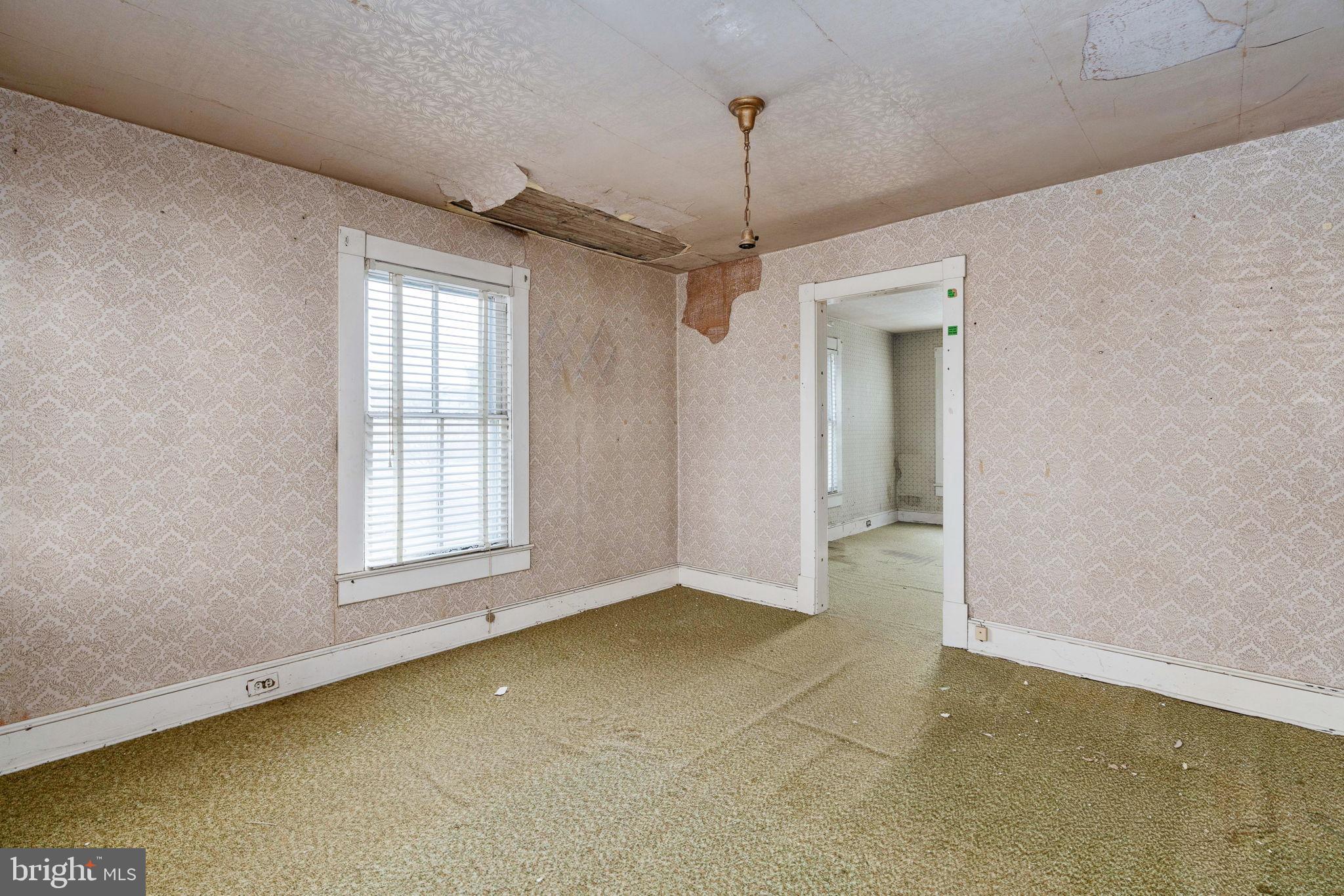 ELLWOOD CITY - Residential