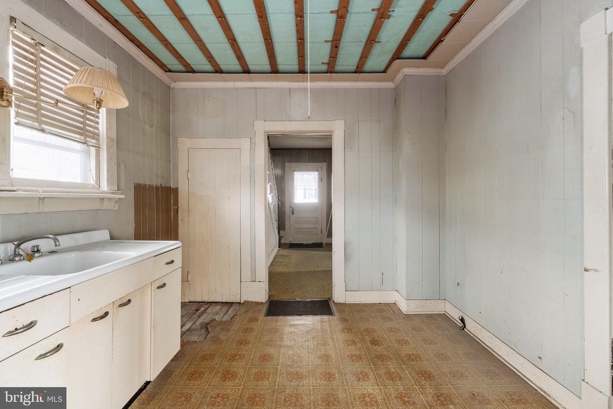 ELLWOOD CITY - Residential