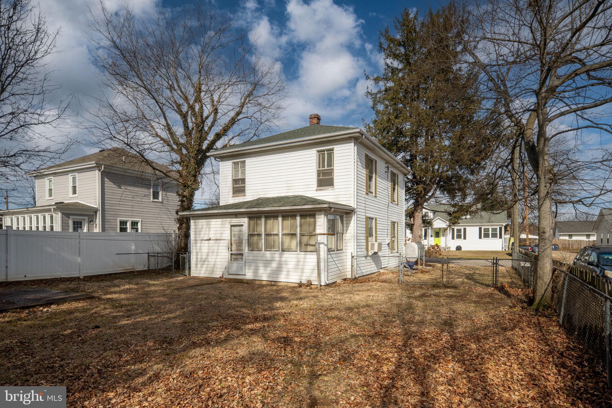 ELLWOOD CITY - Residential