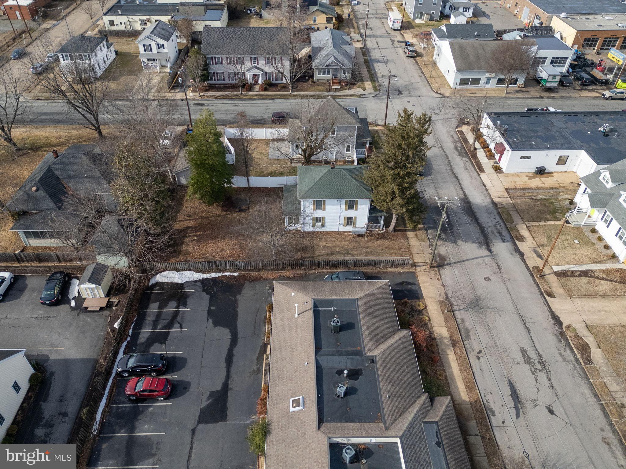 ELLWOOD CITY - Residential