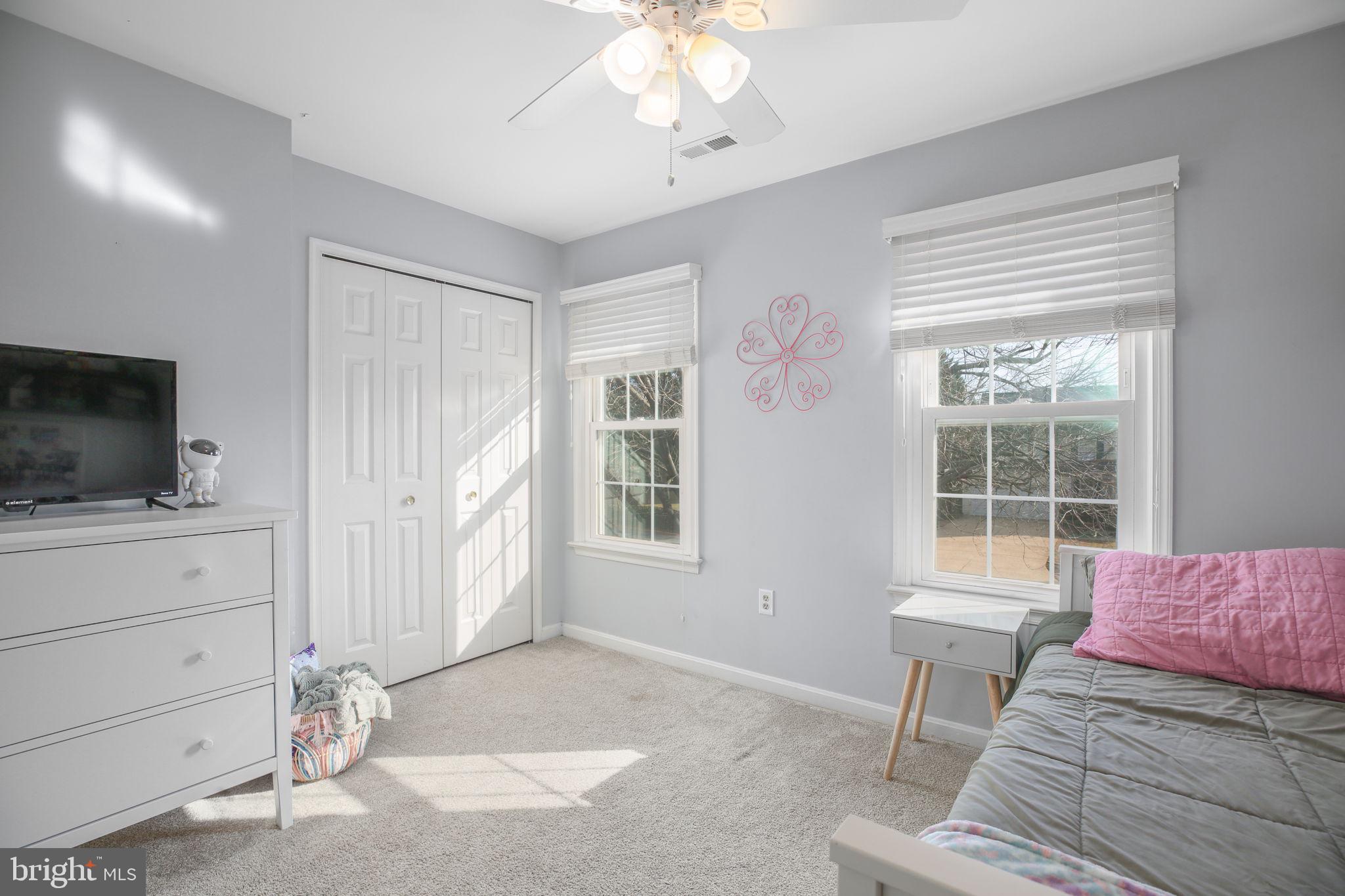 FOX POINT - Residential