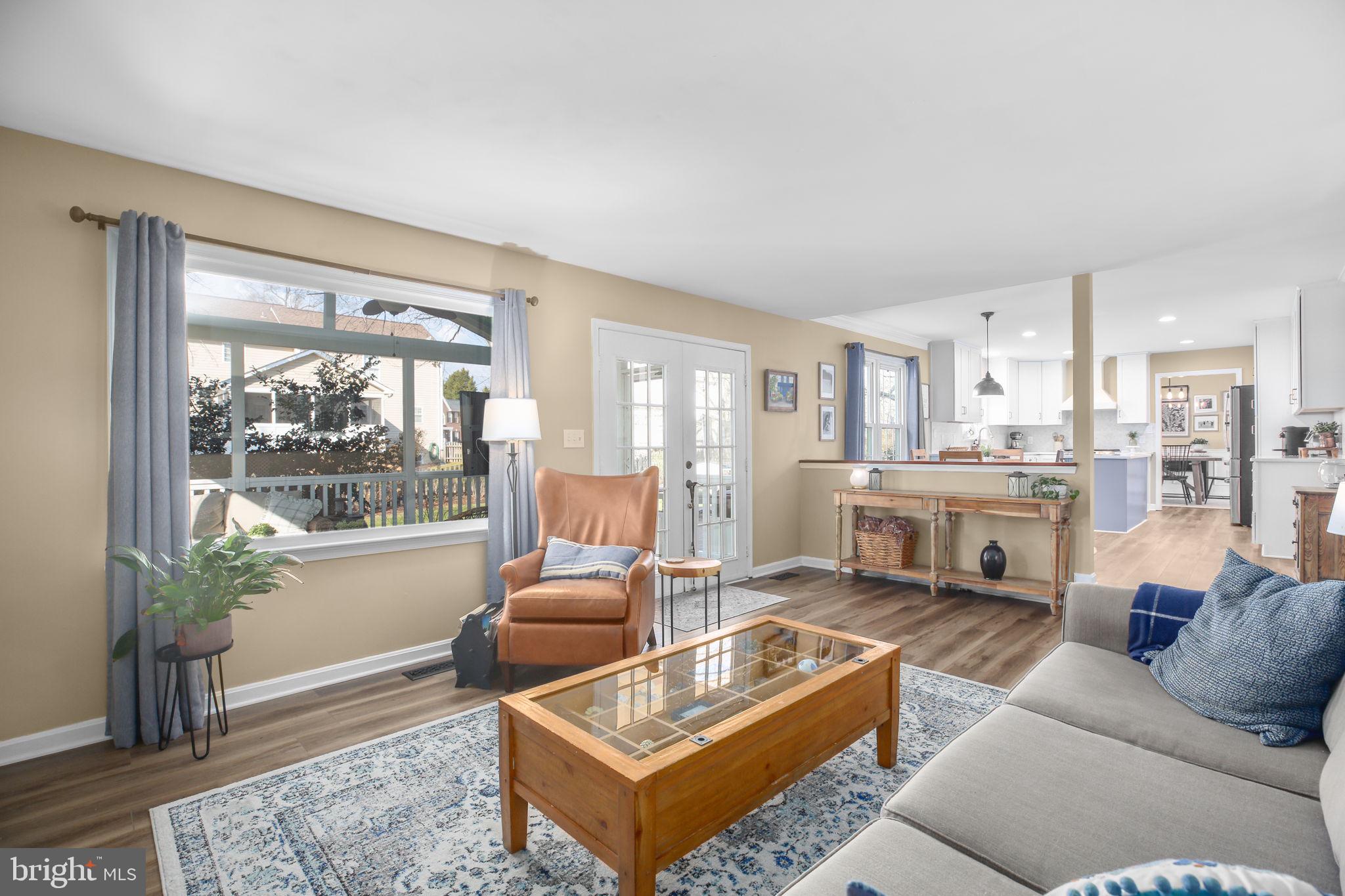 FOX POINT - Residential