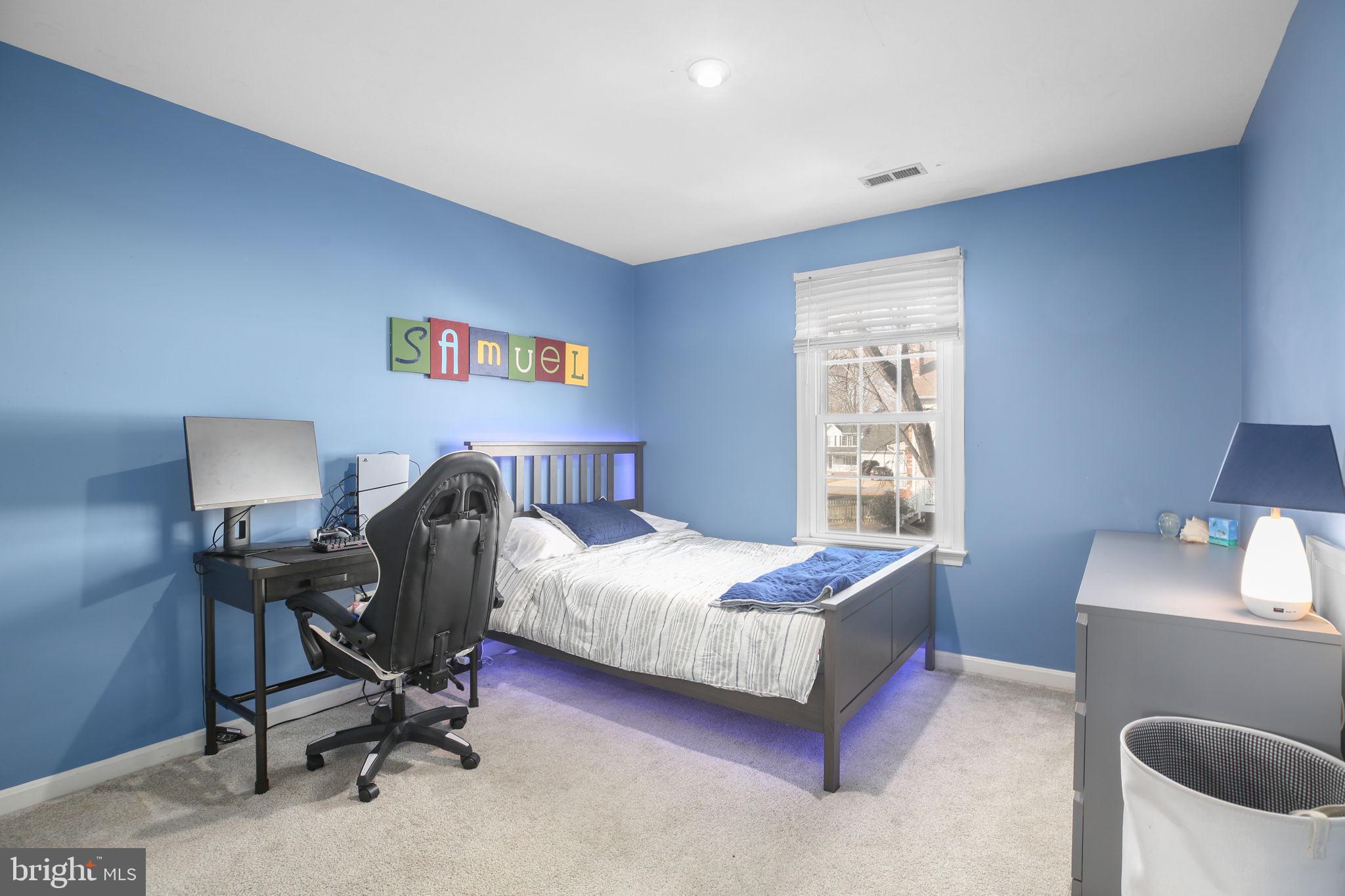 FOX POINT - Residential