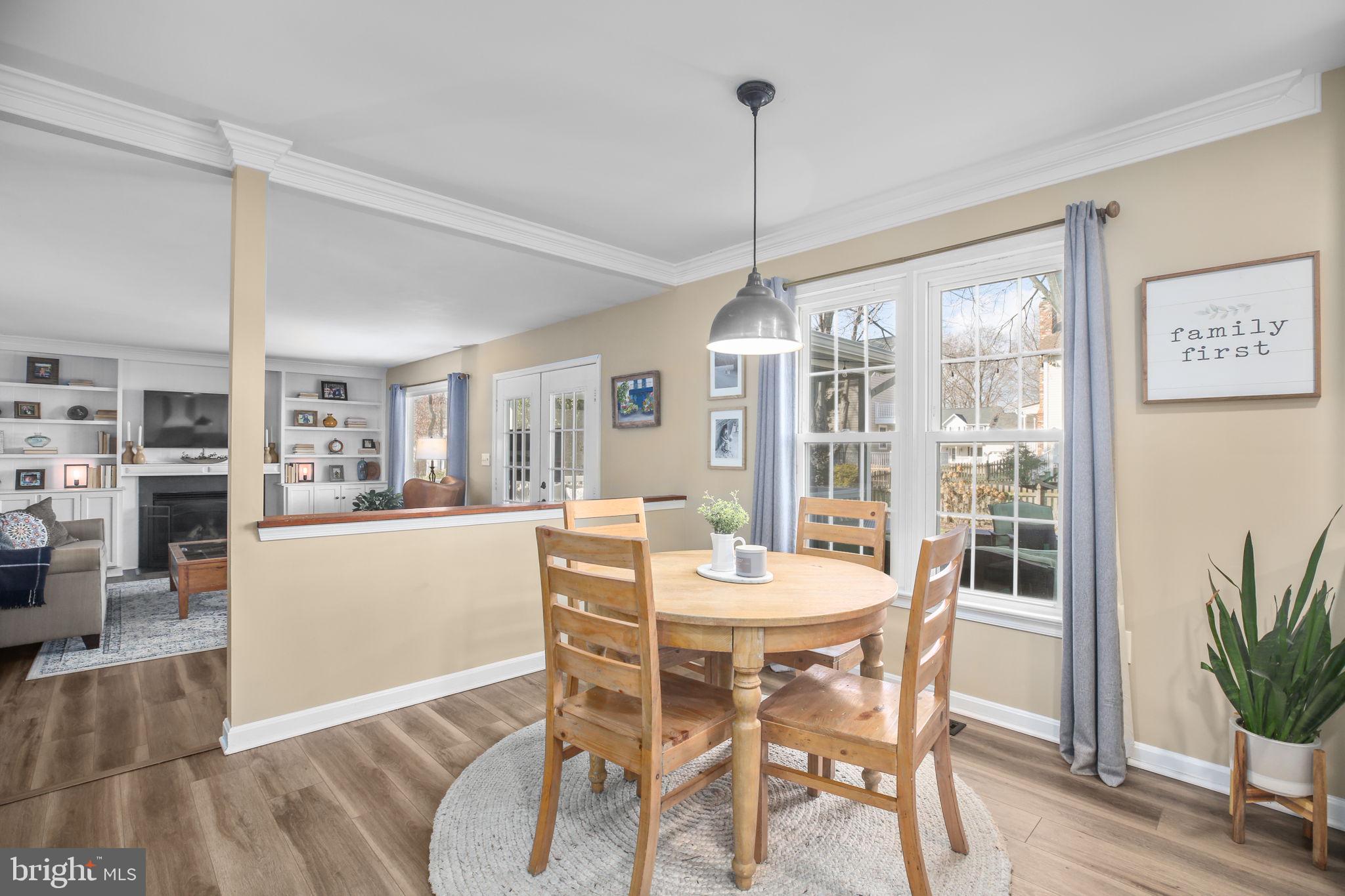 FOX POINT - Residential