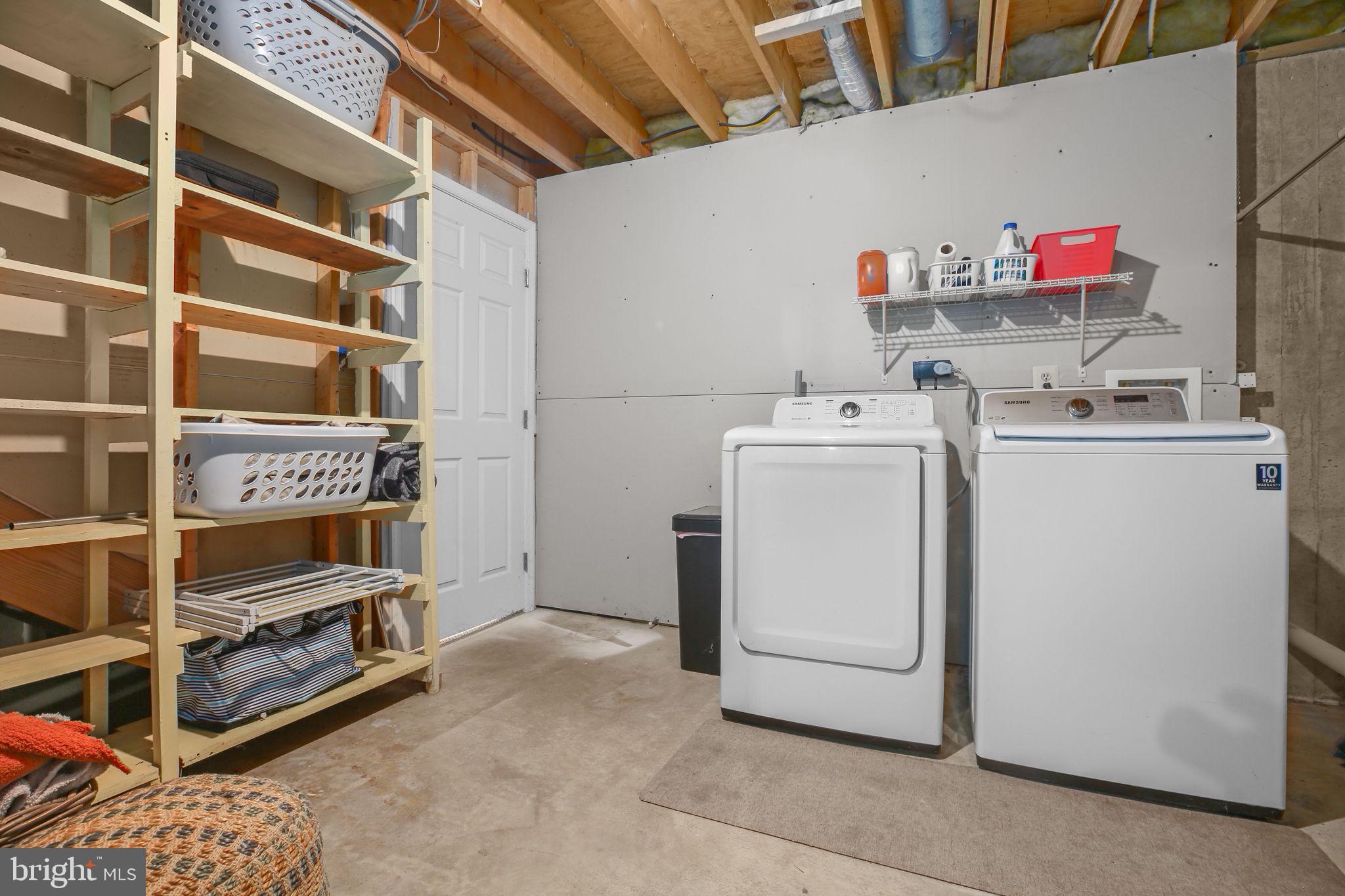 FOX POINT - Residential