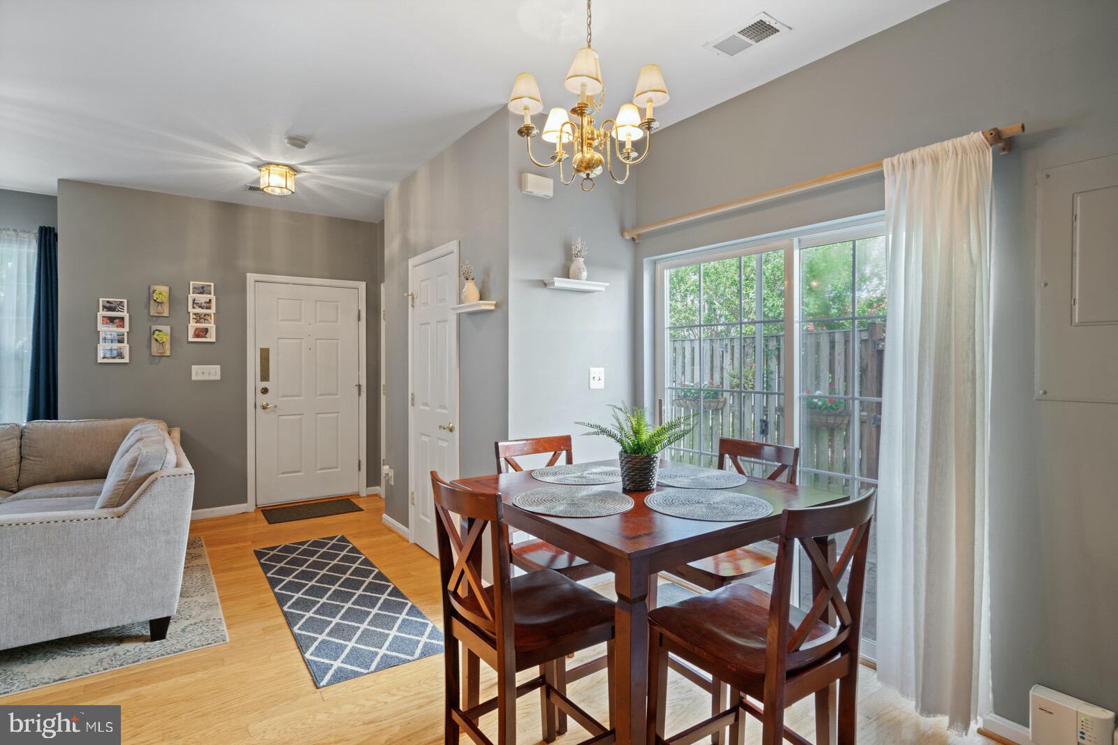 CAMPBELLS TRACE - Residential