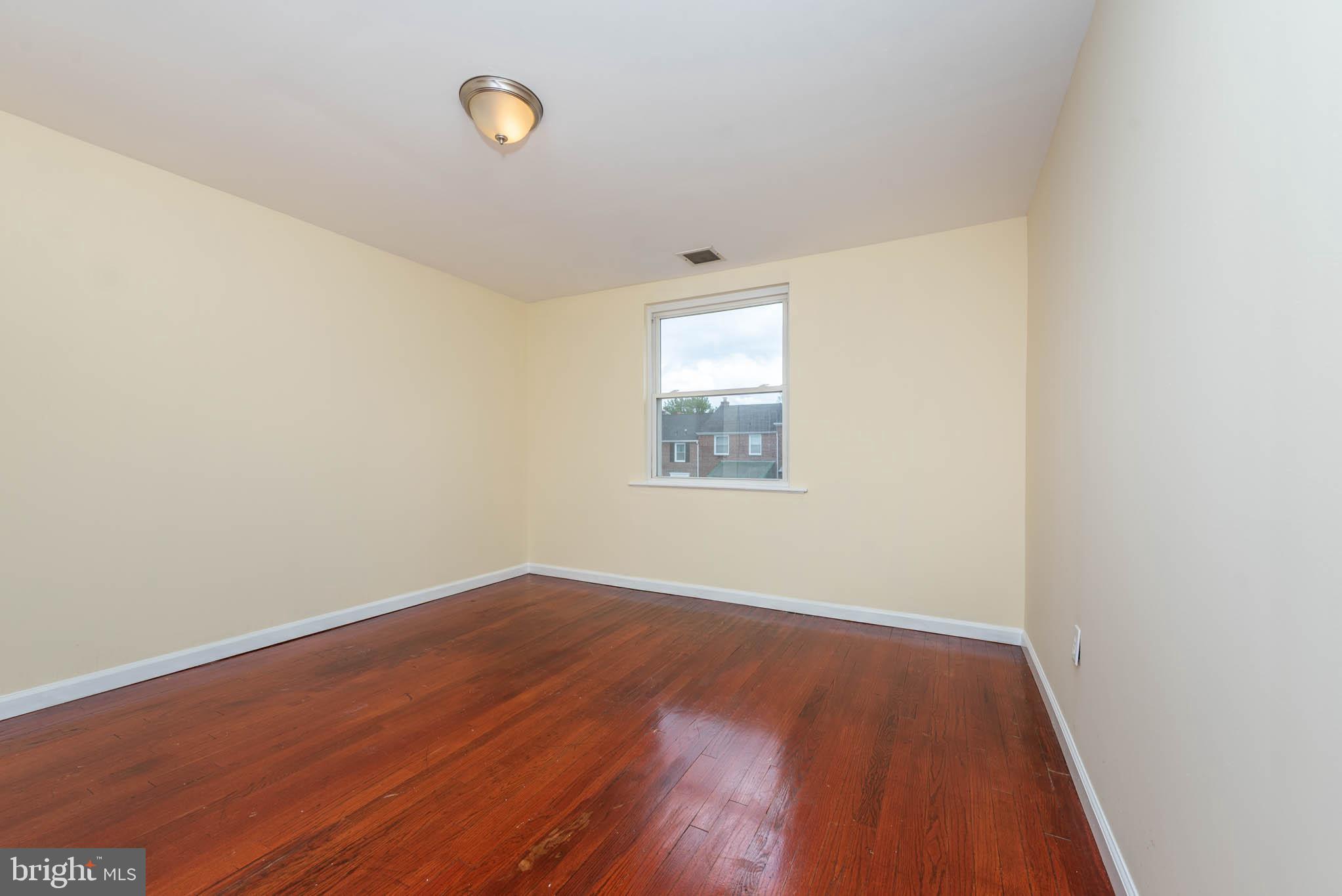 EDNOR GARDENS - LAKESIDE - Residential