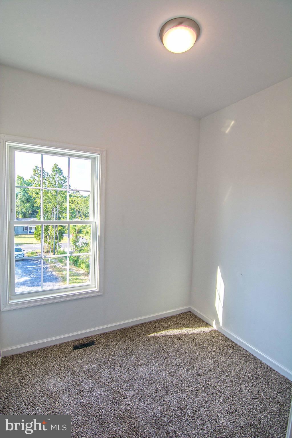 SHEN FARMS RIVERVIEW - Residential