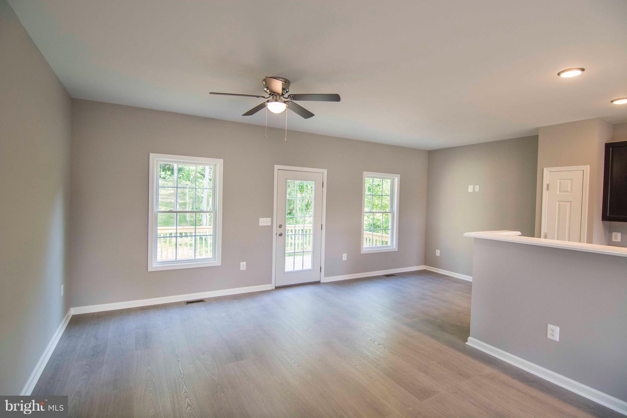 SHEN FARMS RIVERVIEW - Residential