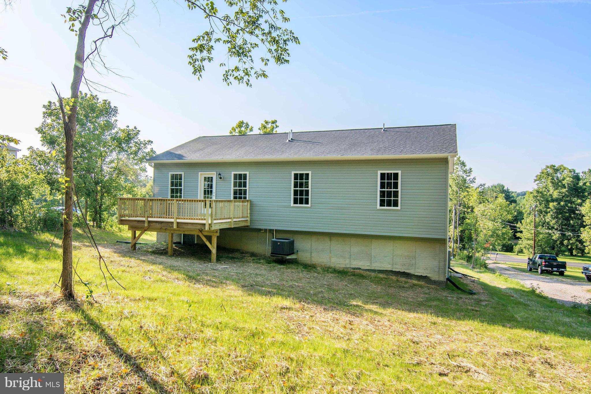 SHEN FARMS RIVERVIEW - Residential