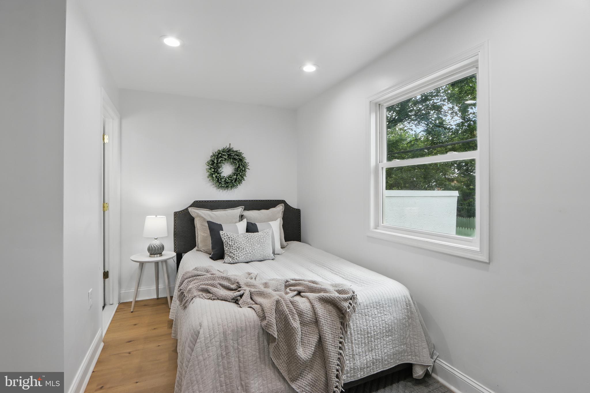OAKENSHAWE - Residential