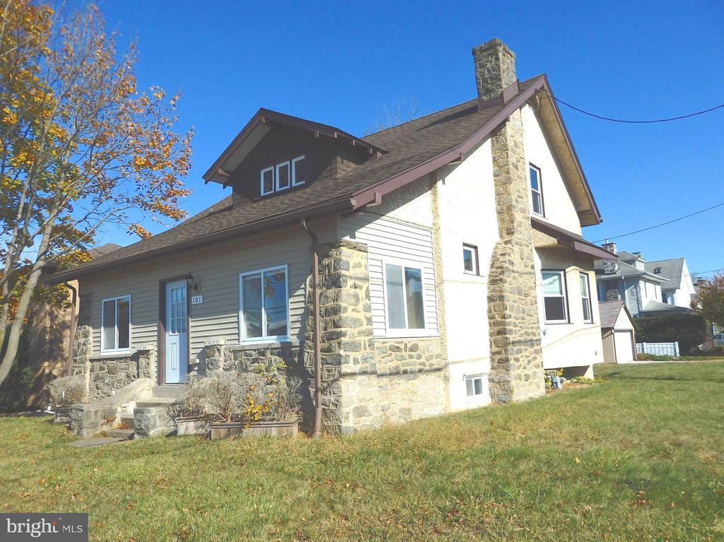 Photo of 101 N Eagle Road, HAVERTOWN, PA 19083 (MLS # PADE2103298)