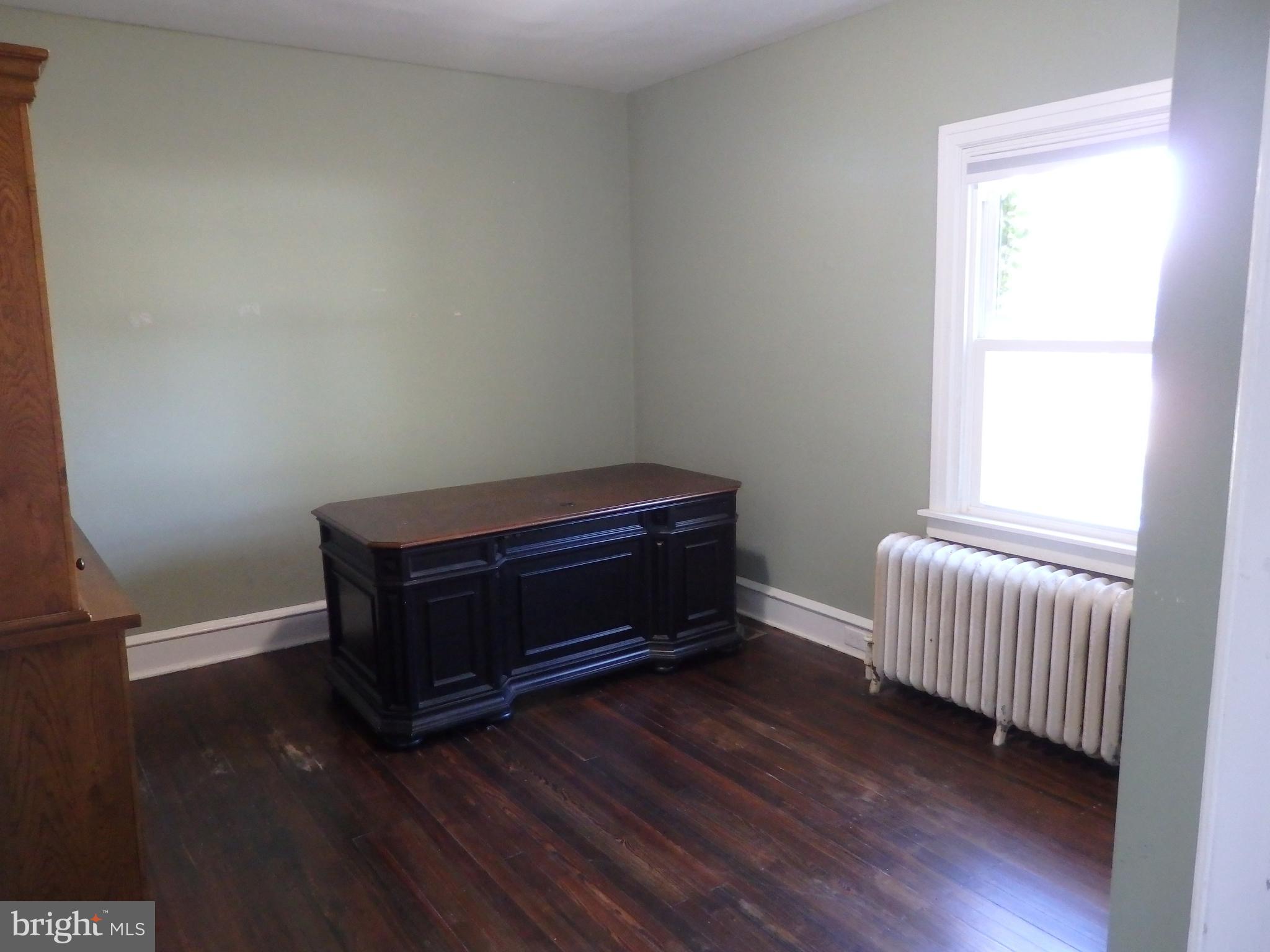 MANOA - Commercial Sale