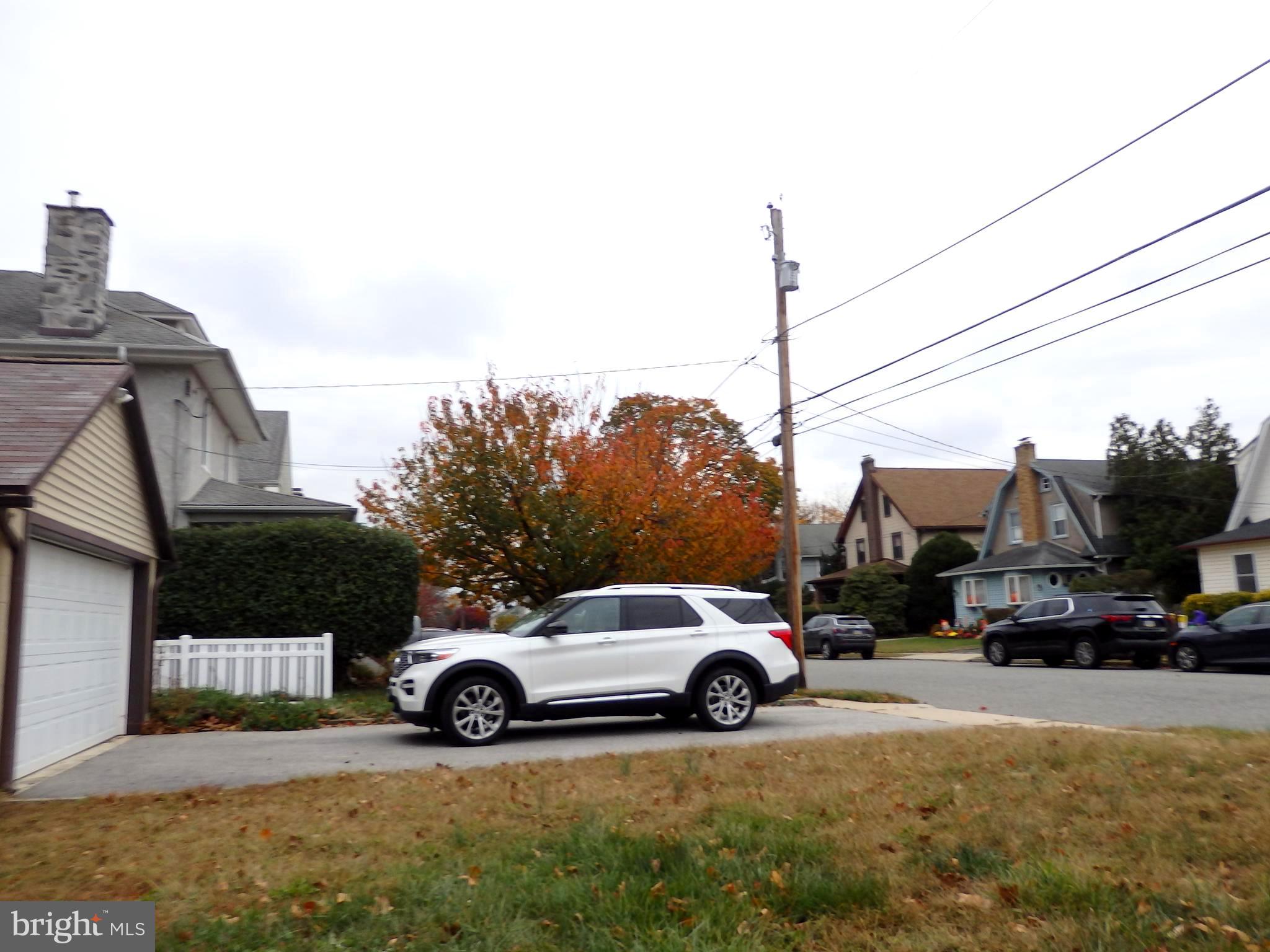 MANOA - Commercial Sale