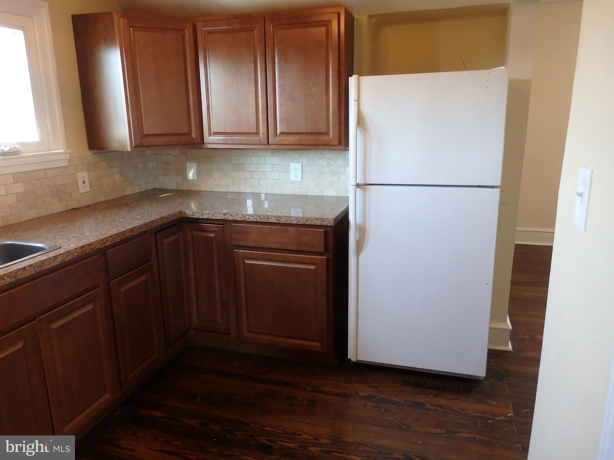 MANOA - Commercial Sale