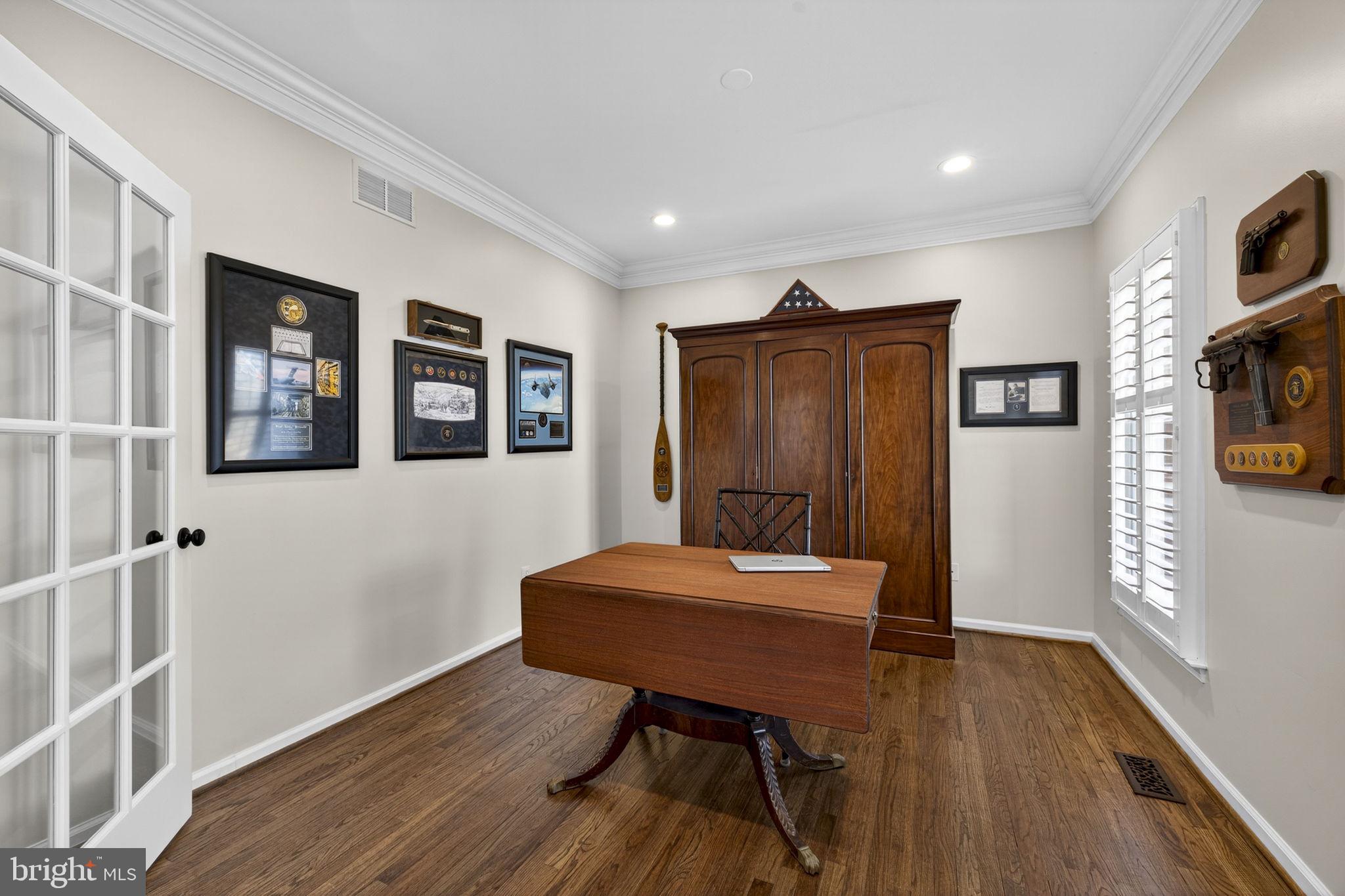 FARMWELL HUNT - Residential