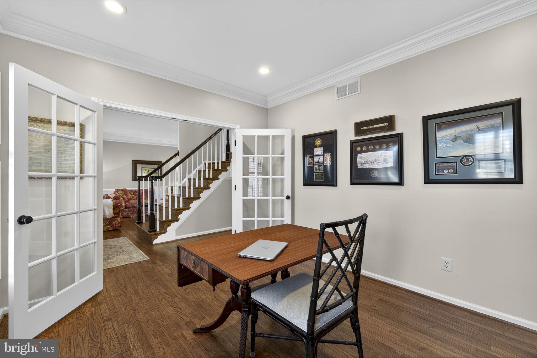 FARMWELL HUNT - Residential