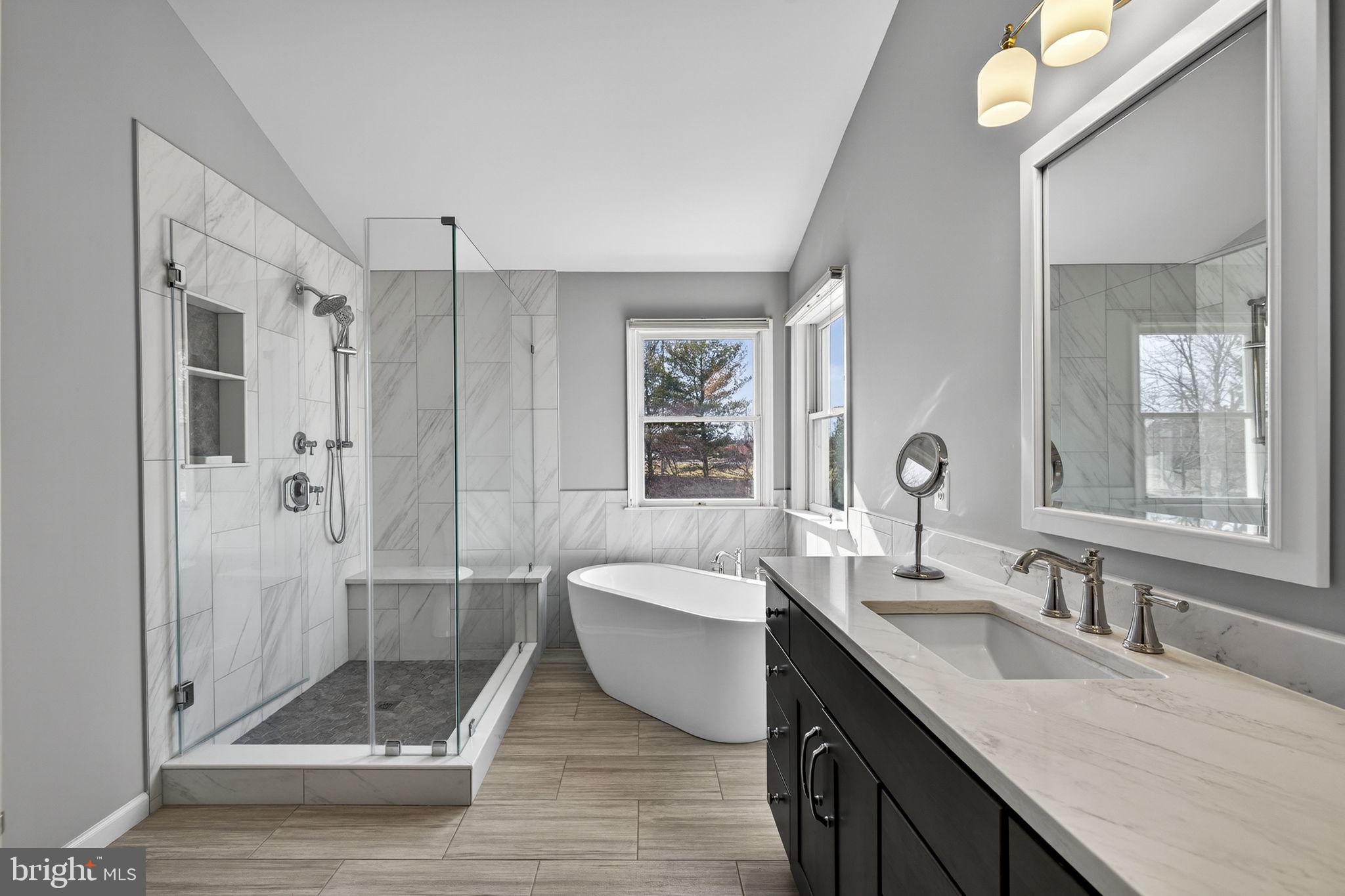 FARMWELL HUNT - Residential