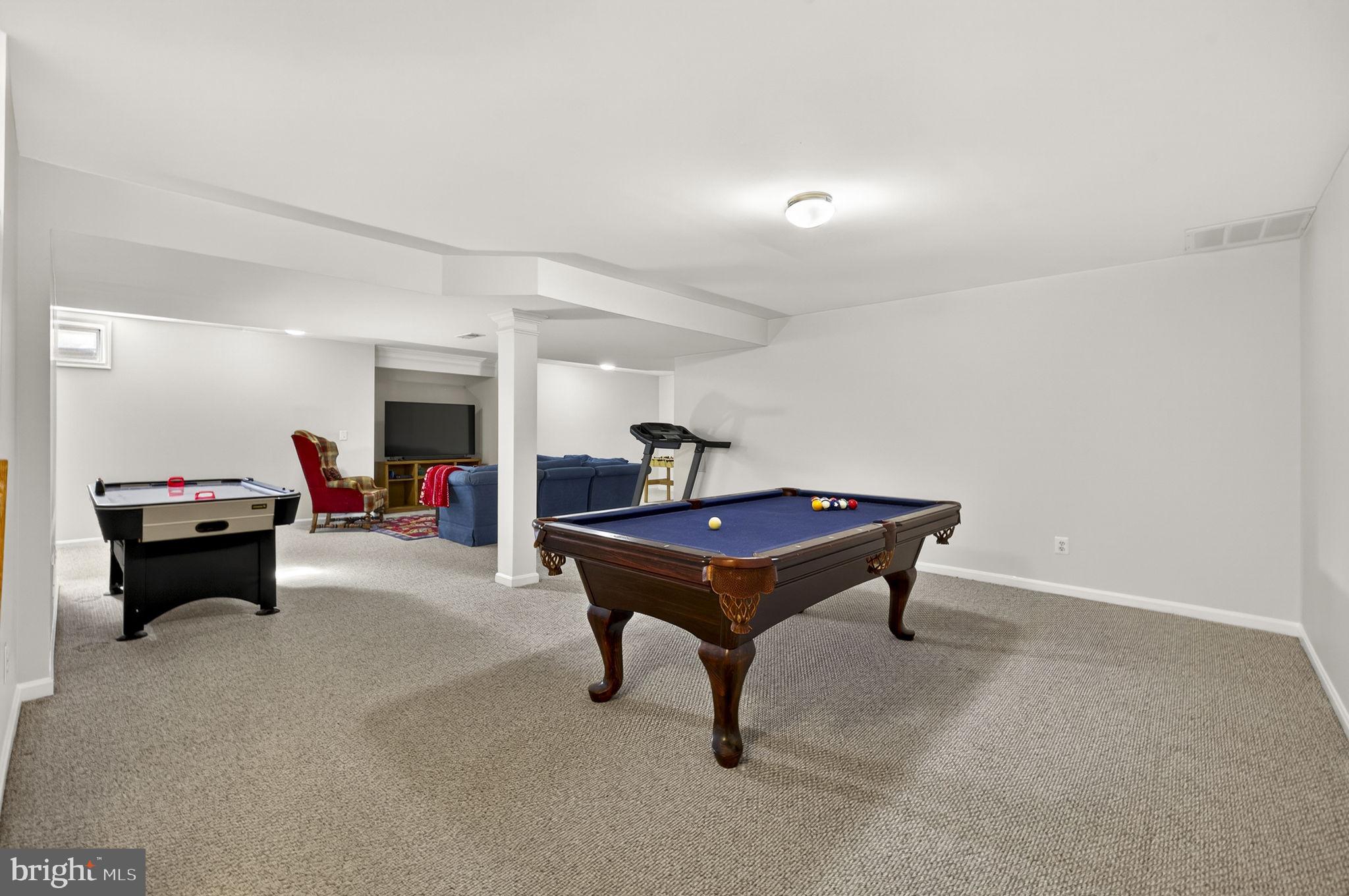 FARMWELL HUNT - Residential