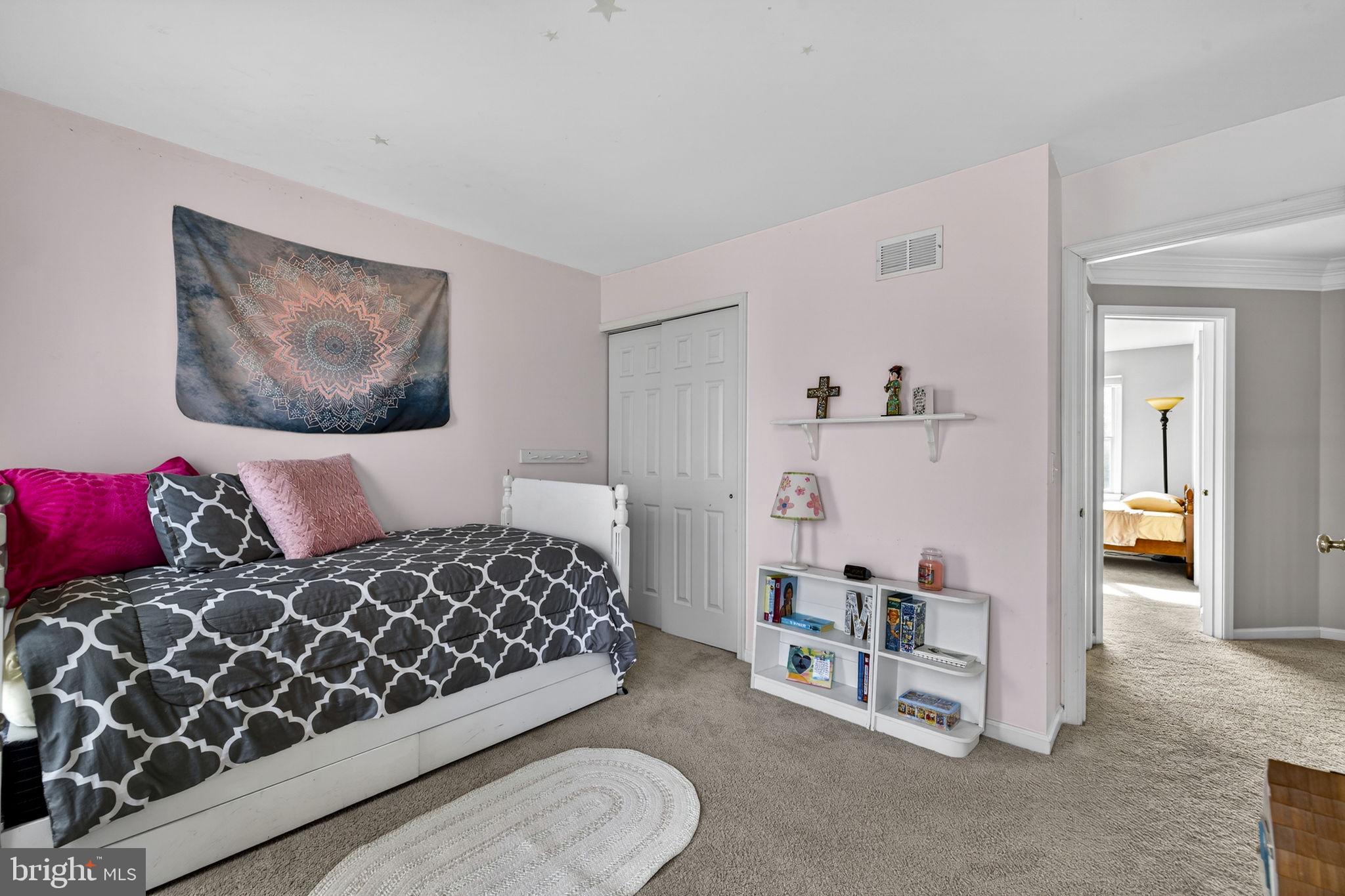 FARMWELL HUNT - Residential