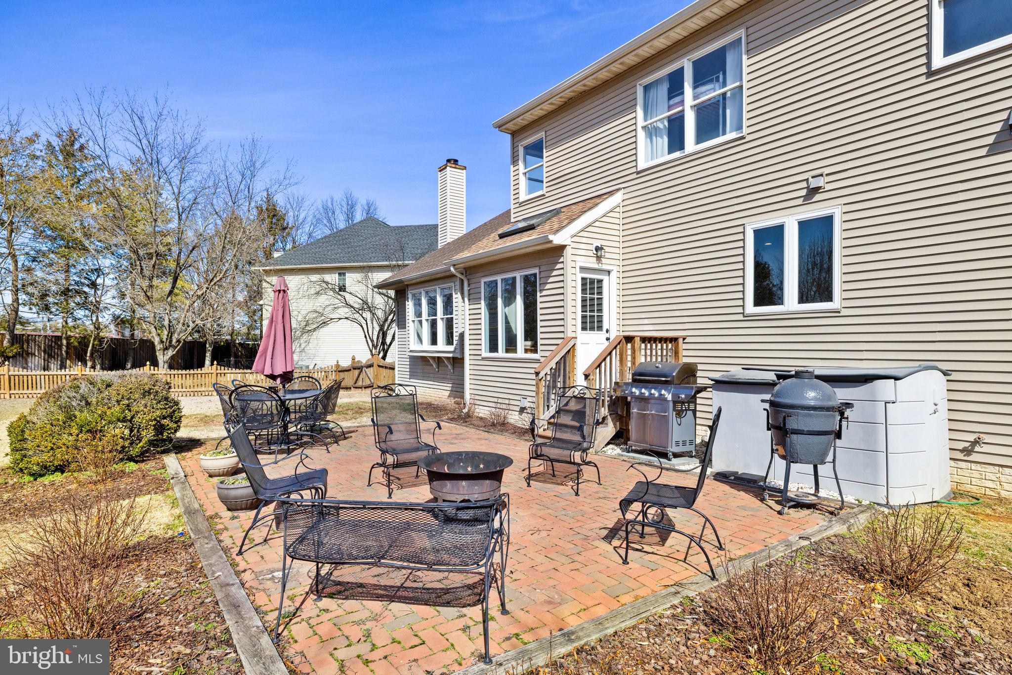 FARMWELL HUNT - Residential