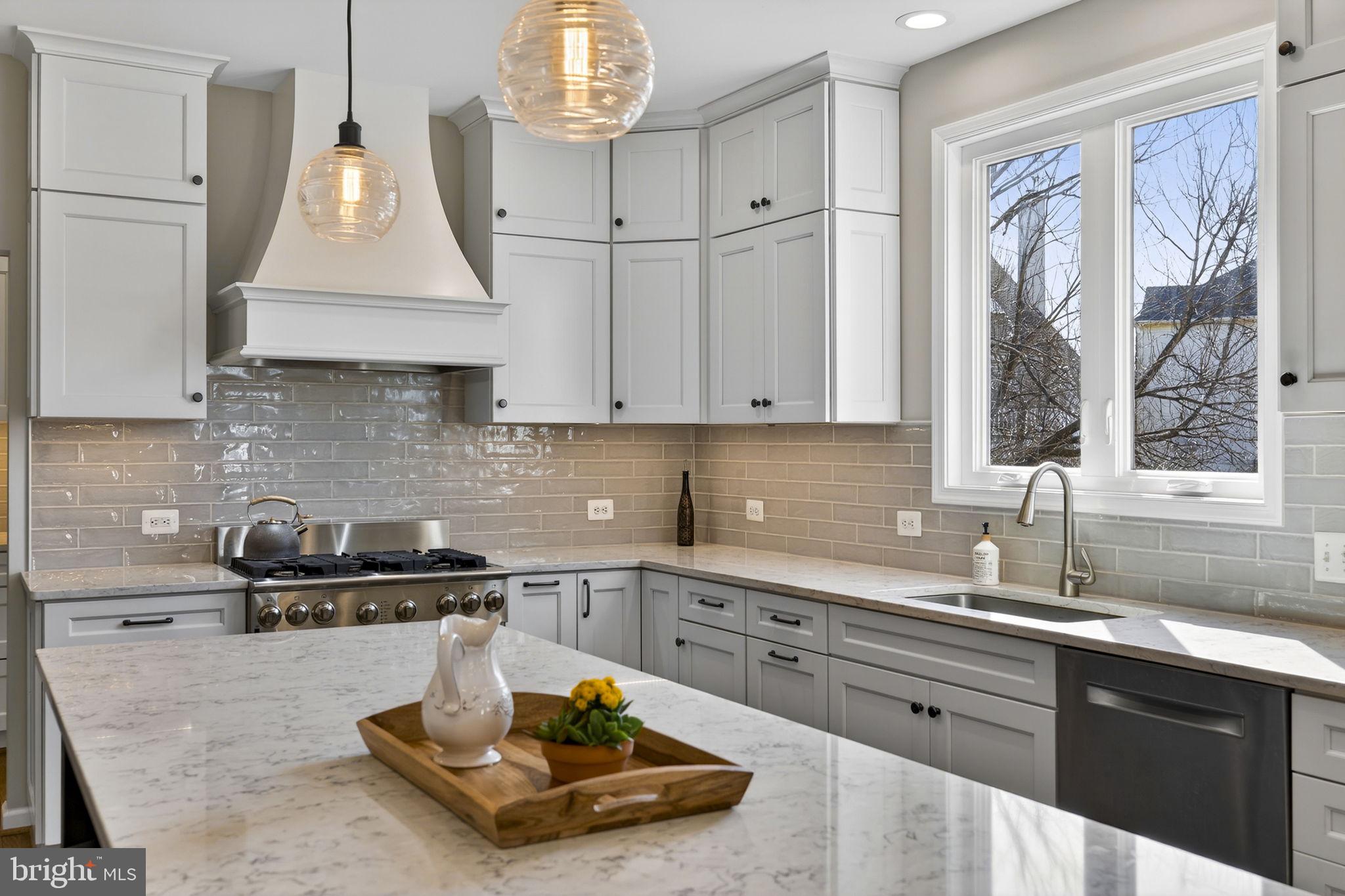 FARMWELL HUNT - Residential