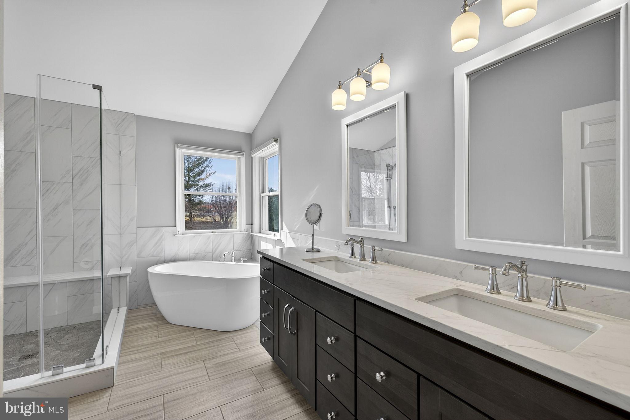 FARMWELL HUNT - Residential