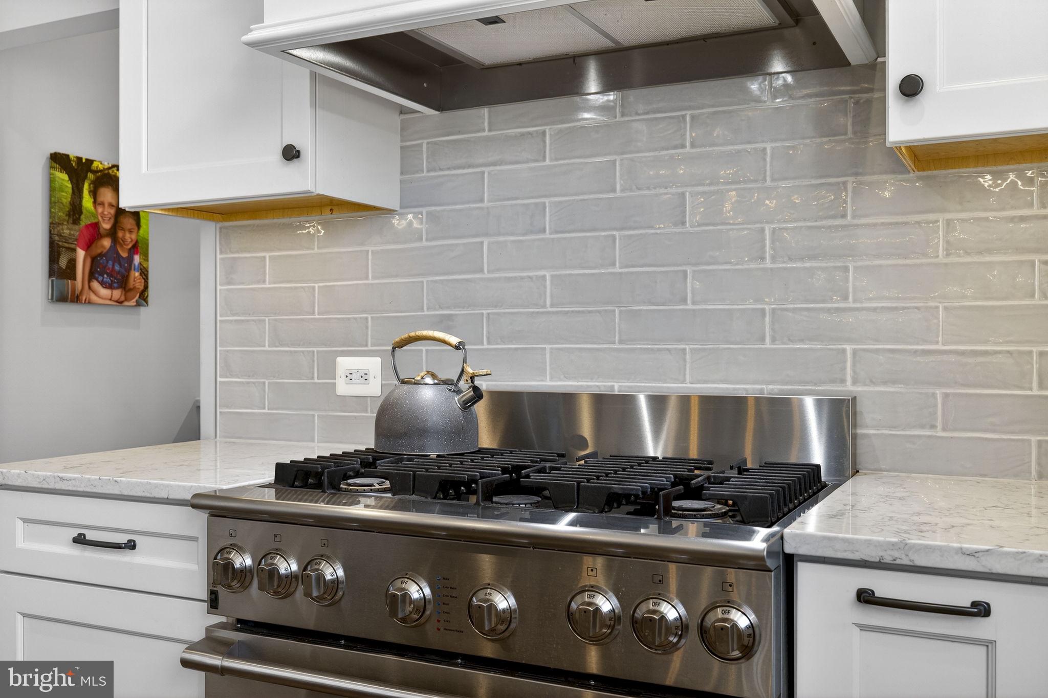 FARMWELL HUNT - Residential