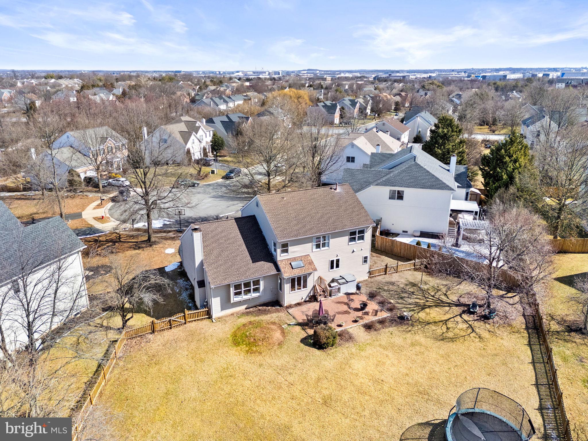 FARMWELL HUNT - Residential